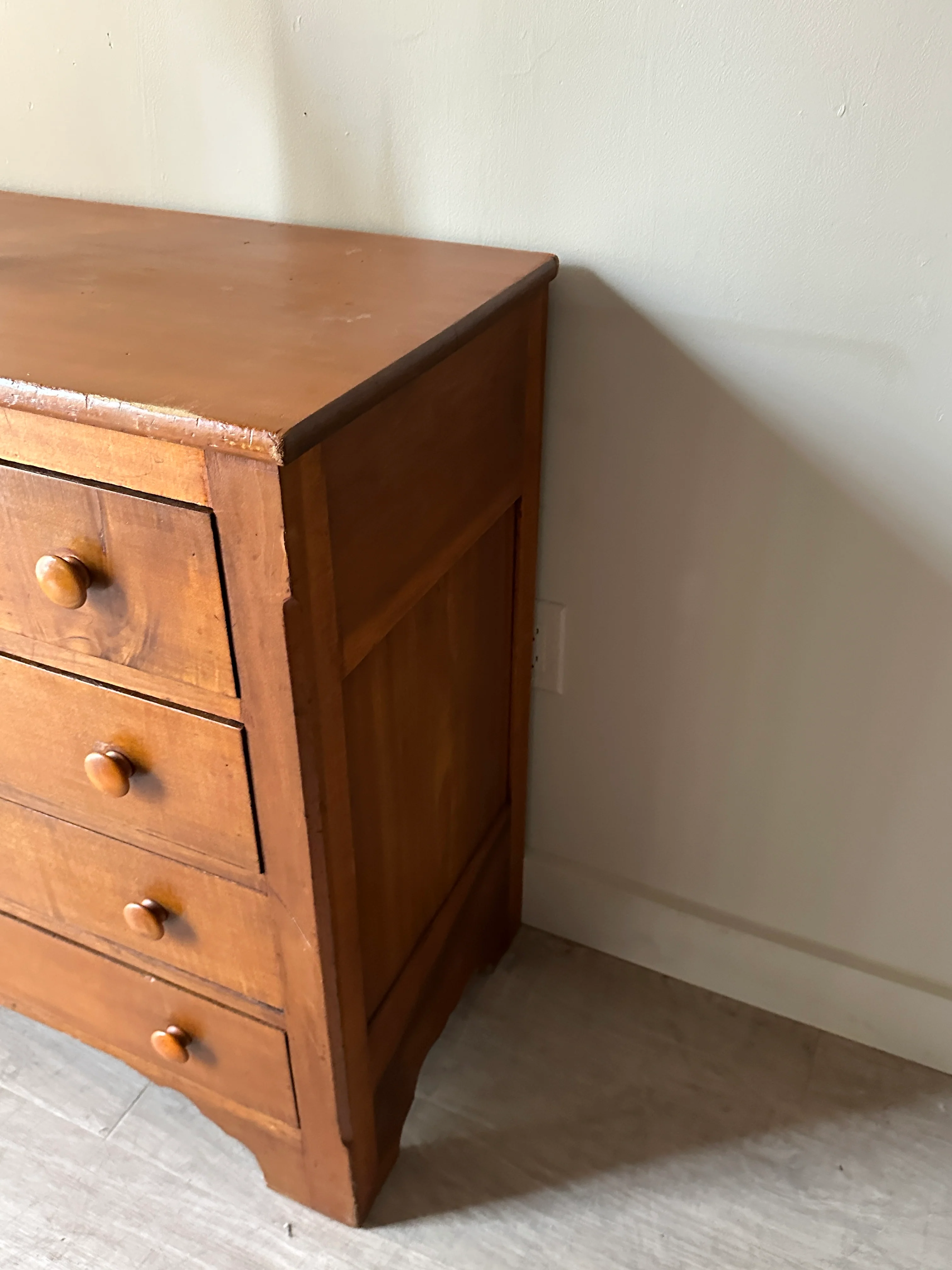 Pine dresser - Image 4
