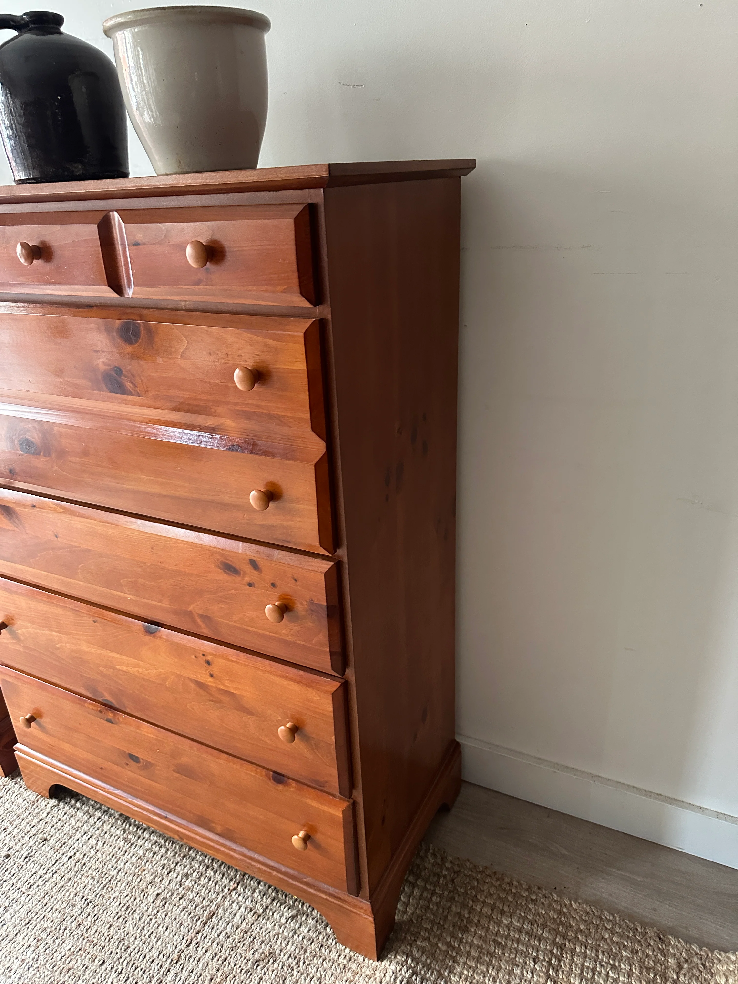 Pine dresser right - Image 3