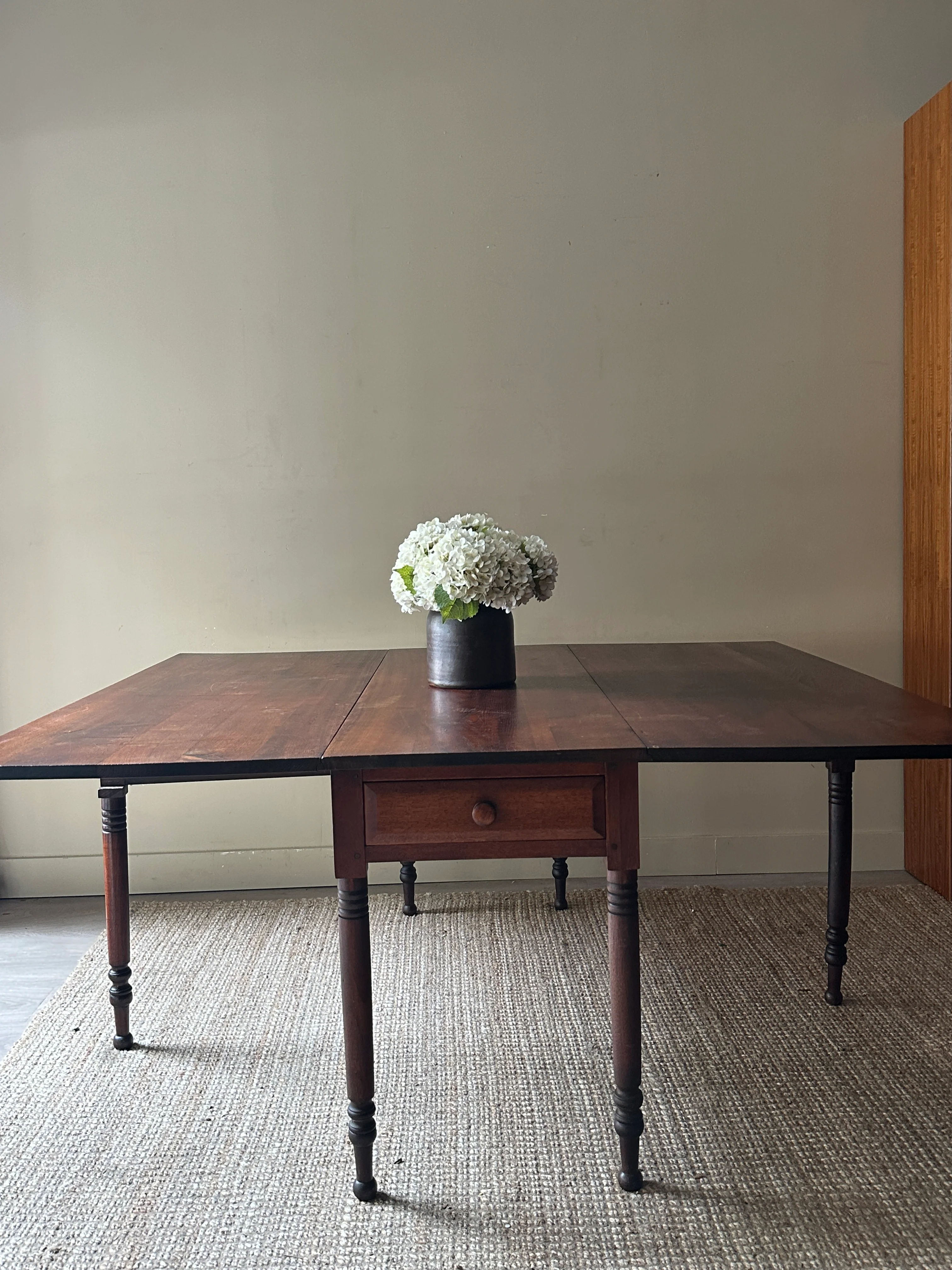 Pine drop leaf table - Image 5