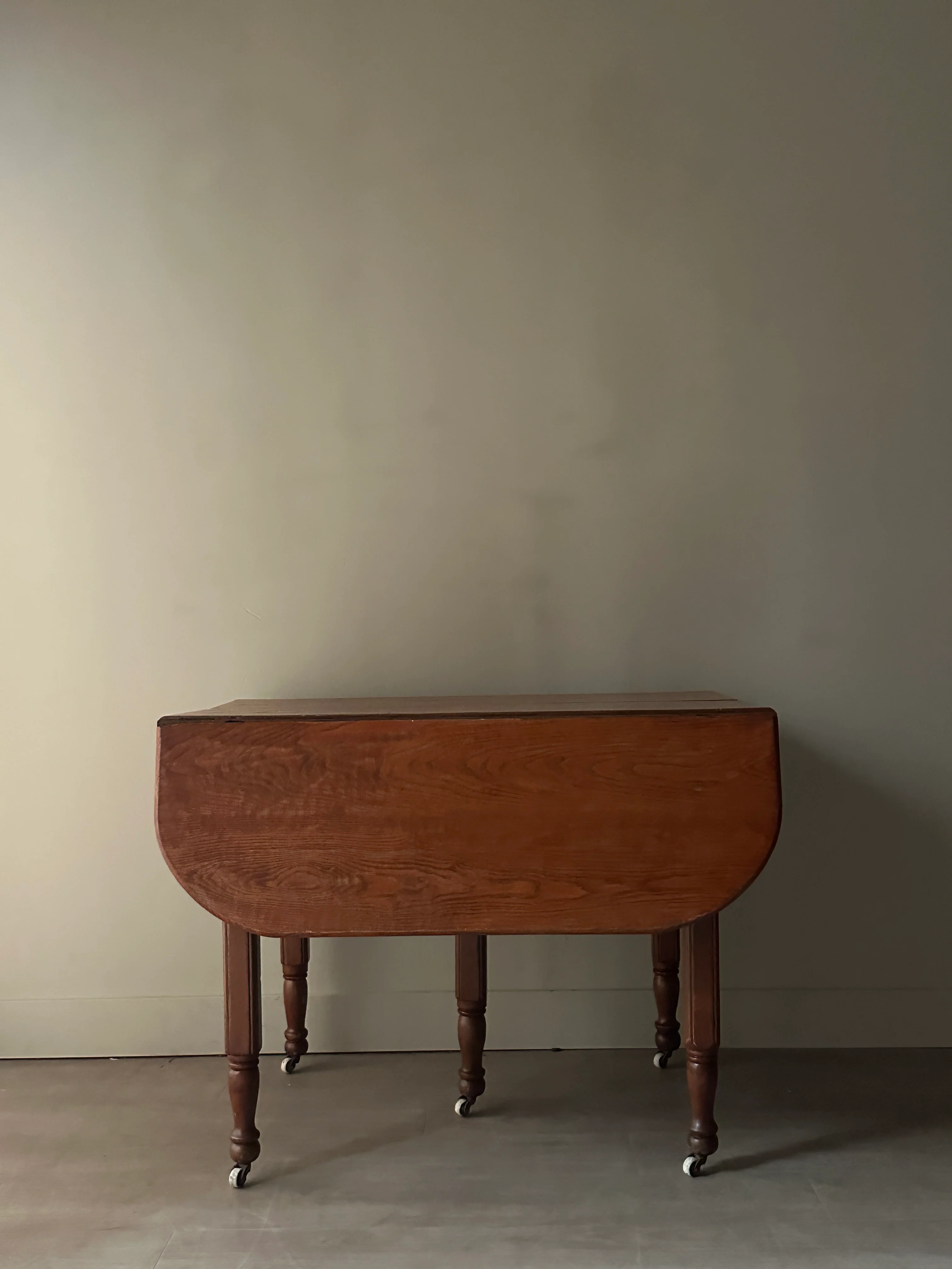Oak drop leaf