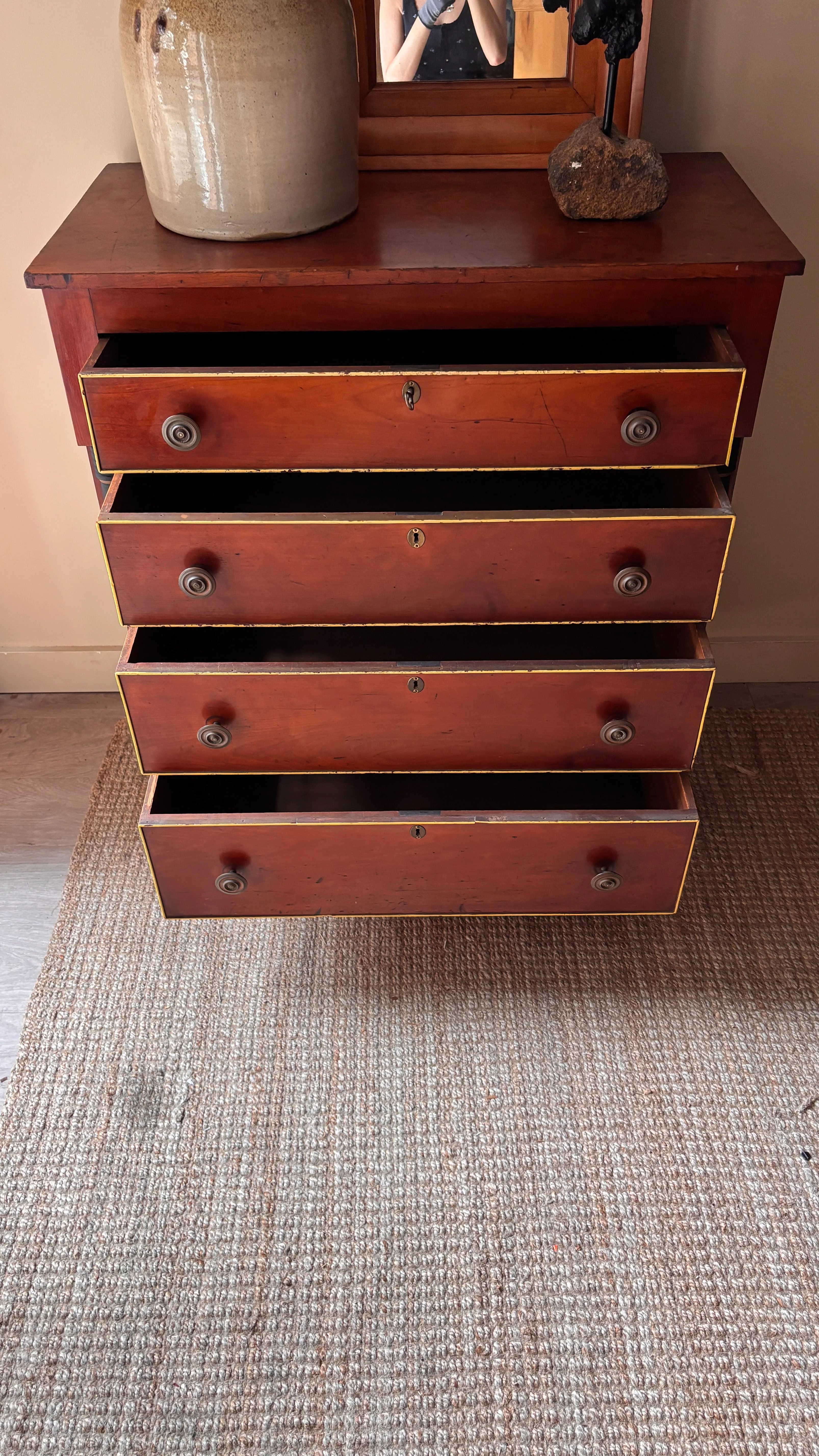 Pine Empire dresser - Image 3