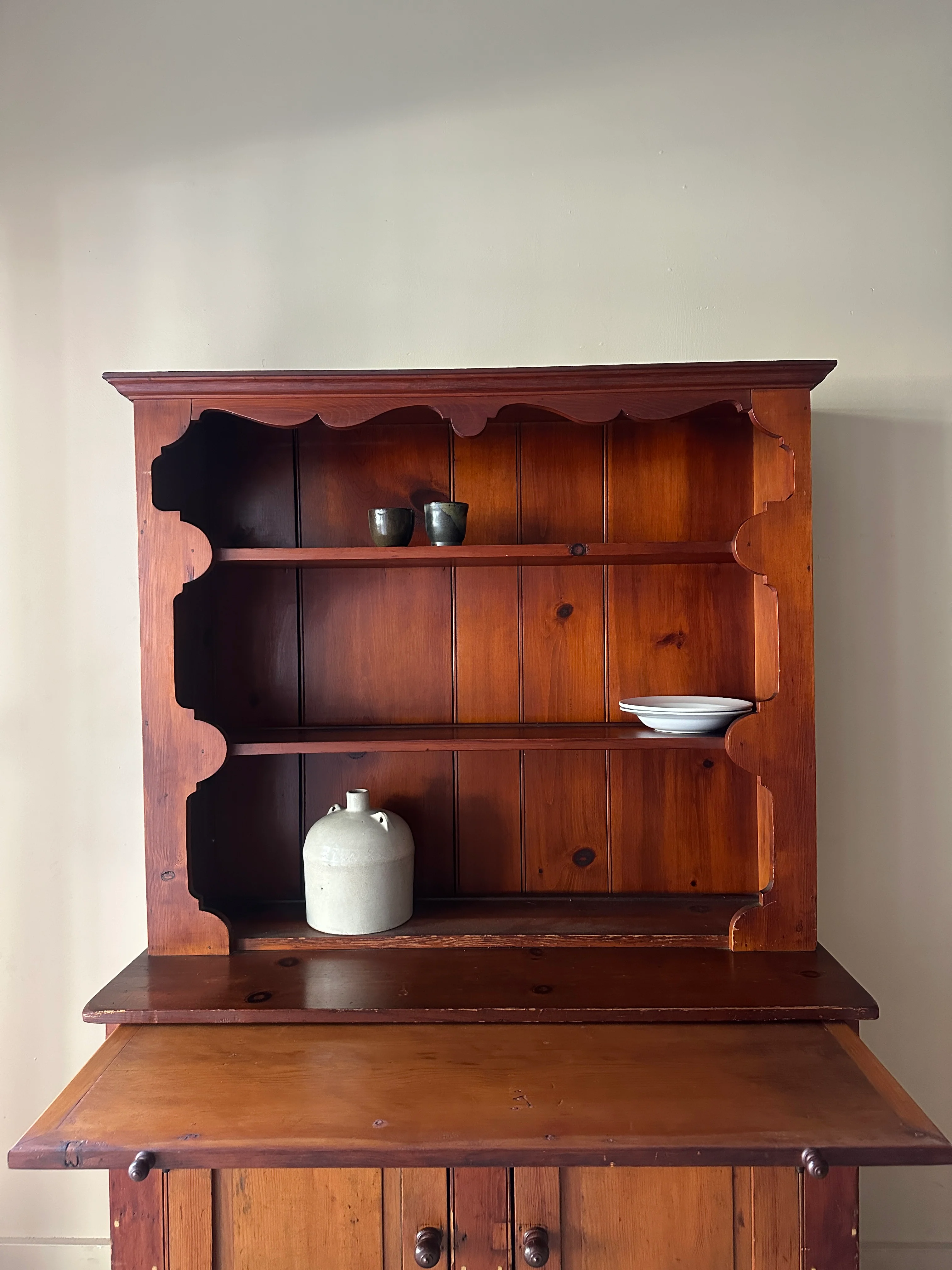 Pine hutch - Image 6