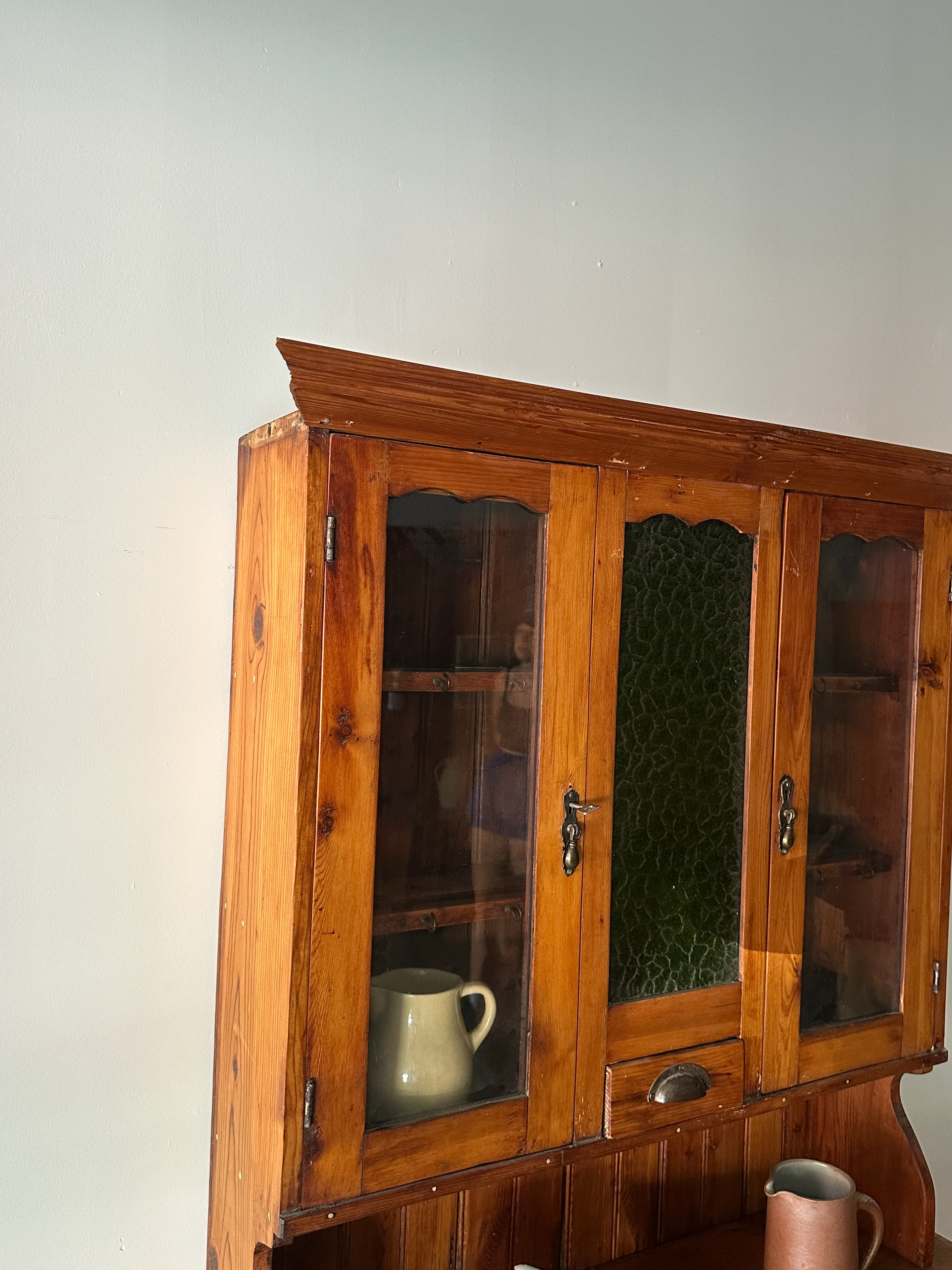Pine hutch - Image 7