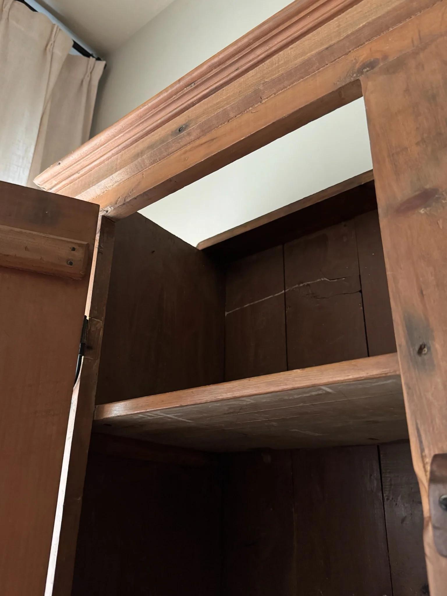 Pine one piece stepback cupboard - Image 7
