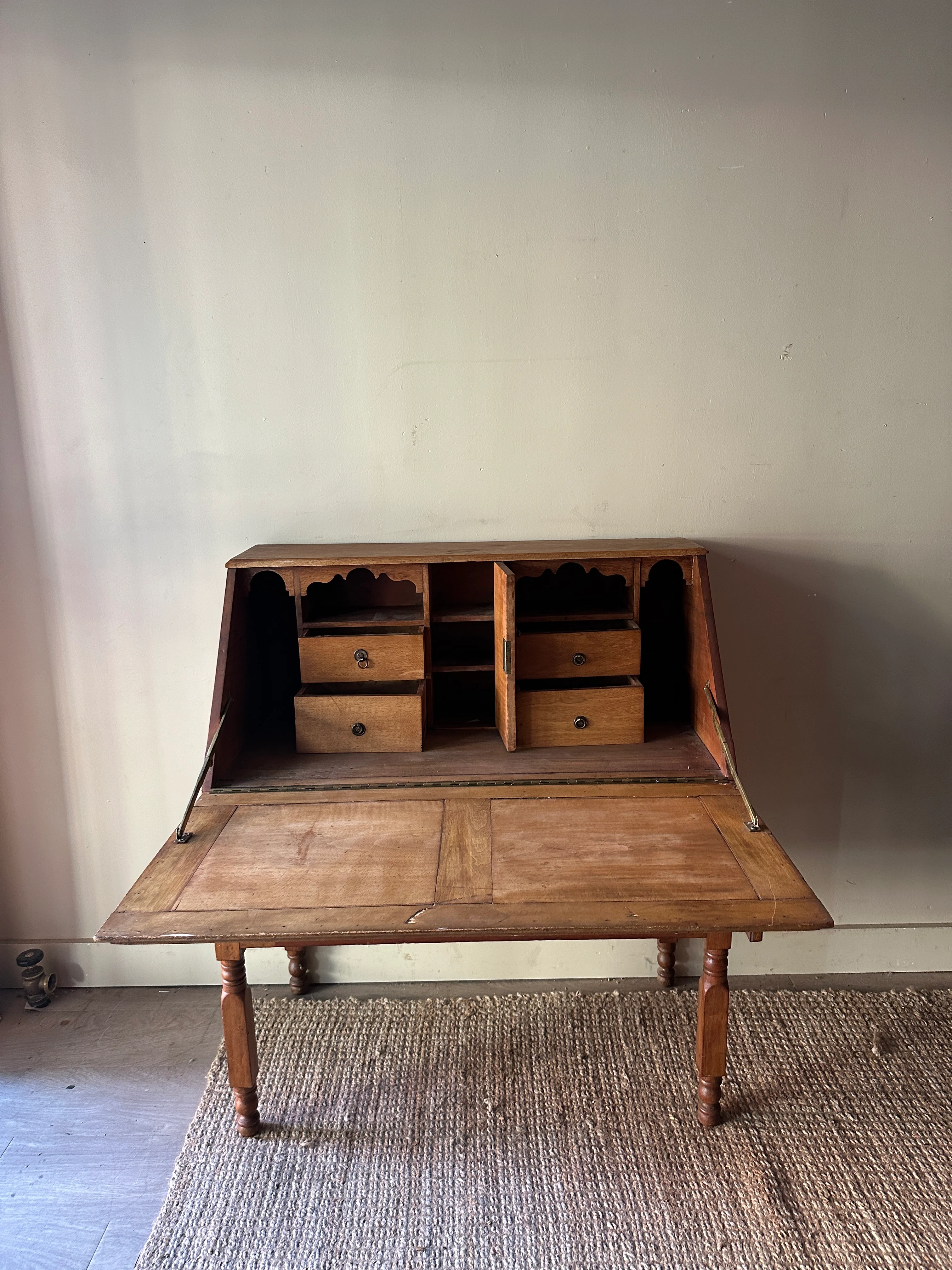 Pine secretary desk - Image 4