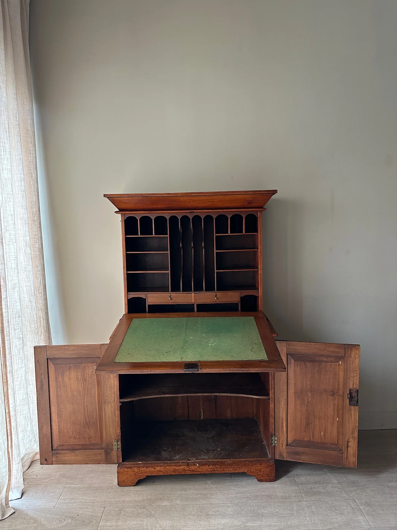 Pine Secretary Hutch - Image 4