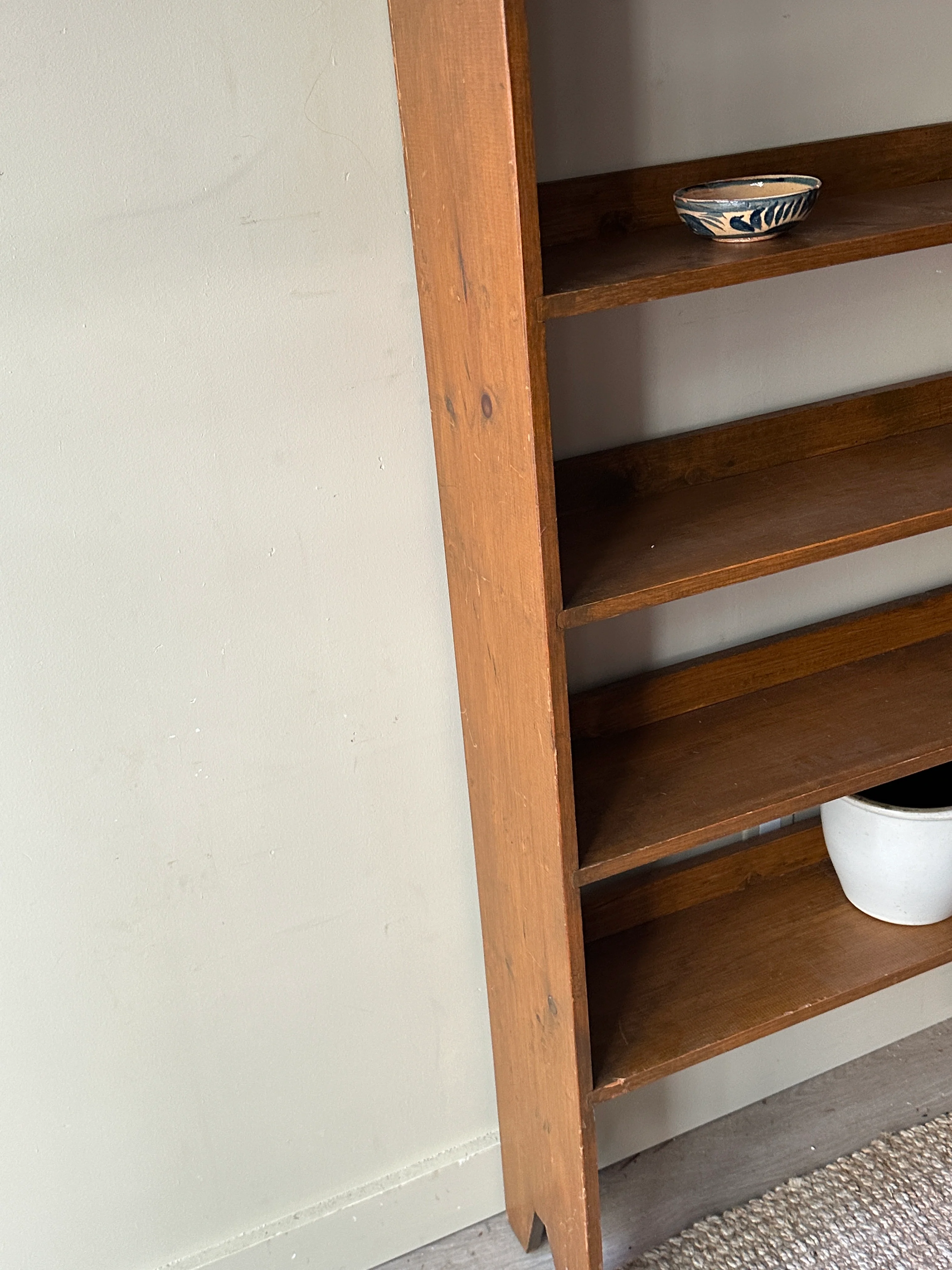 Pine shelves - Image 3