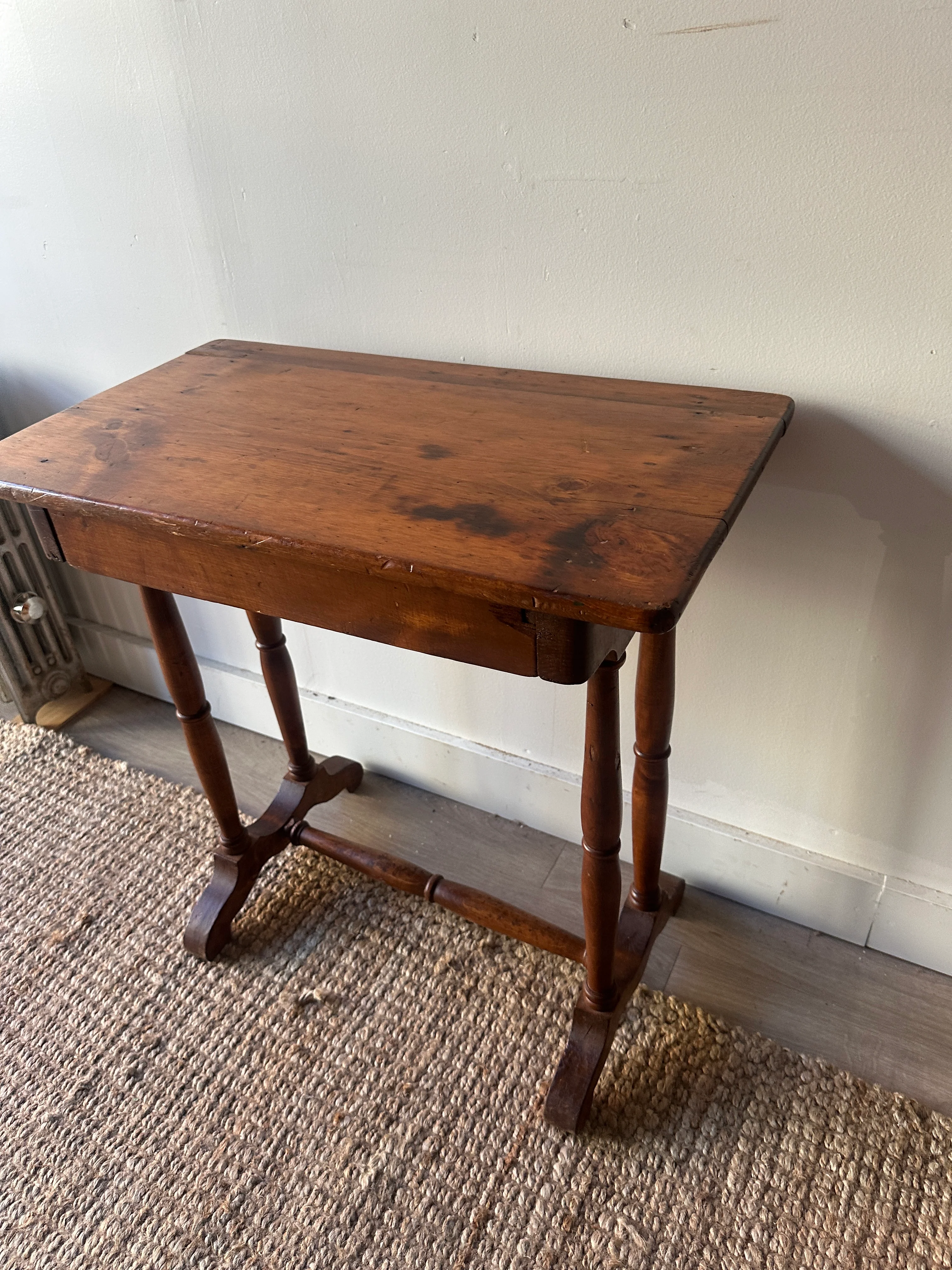 Pine side table - Image 6