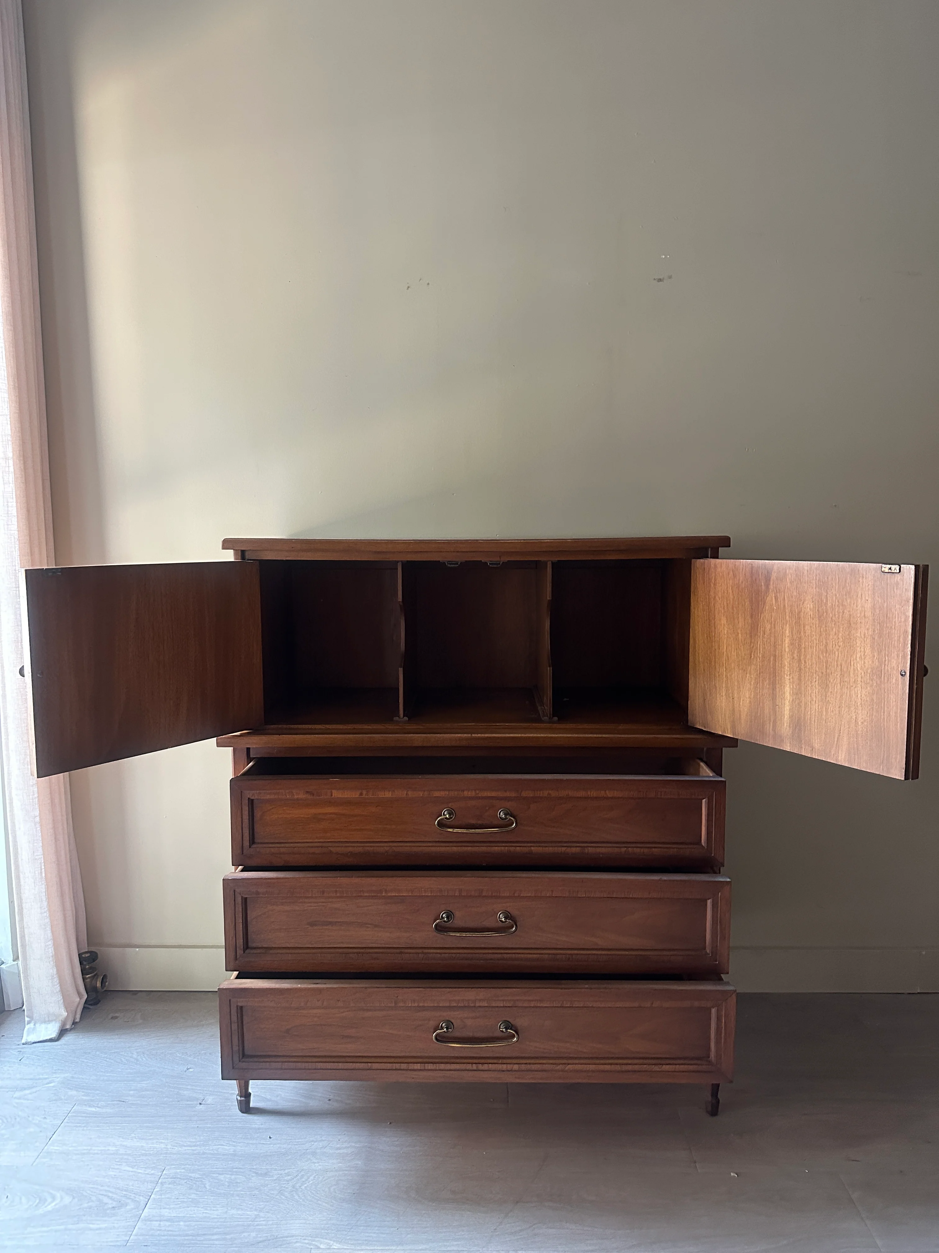 Pine tallboy - Image 5