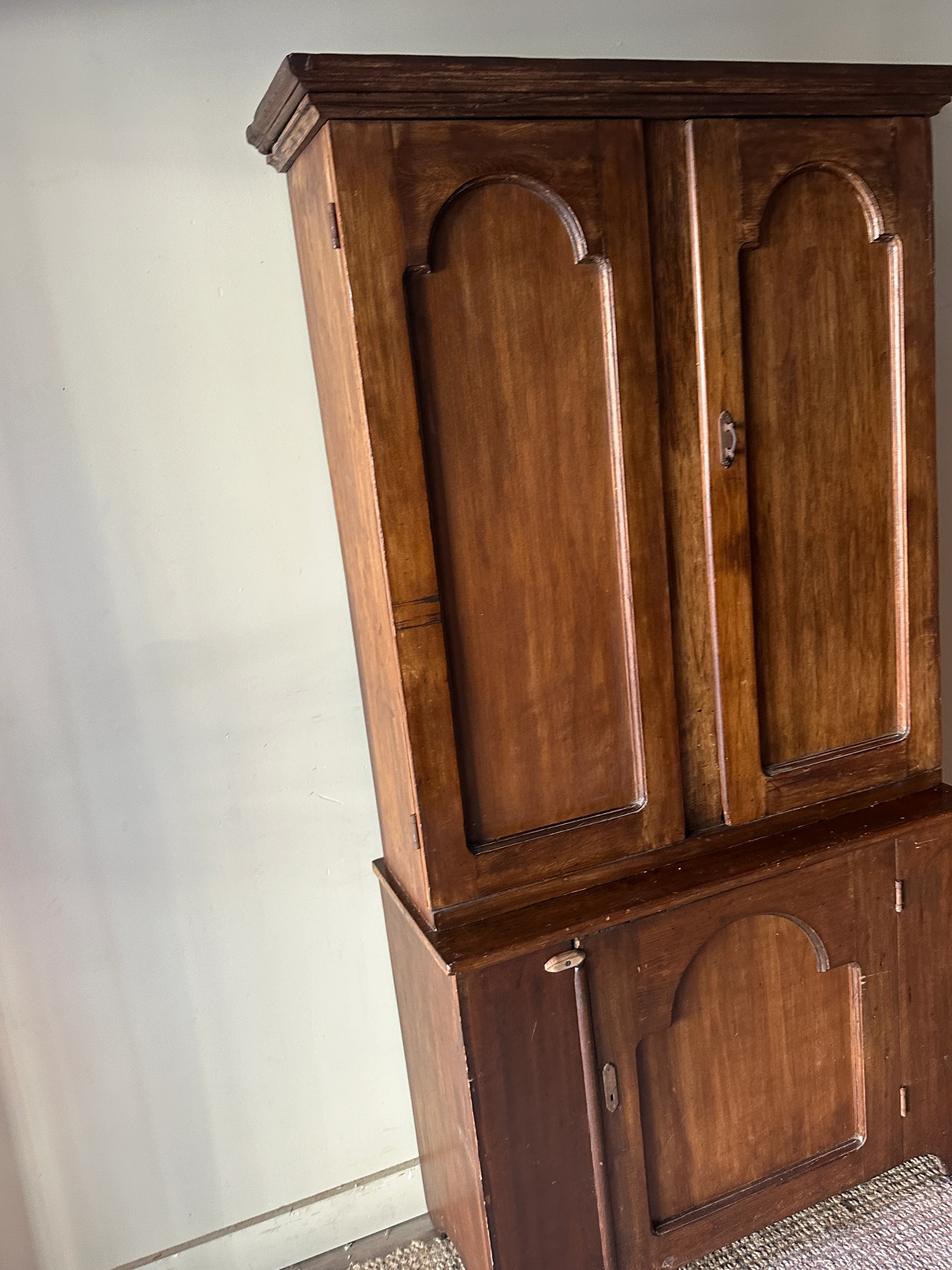 Pine two piece hutch - Image 2