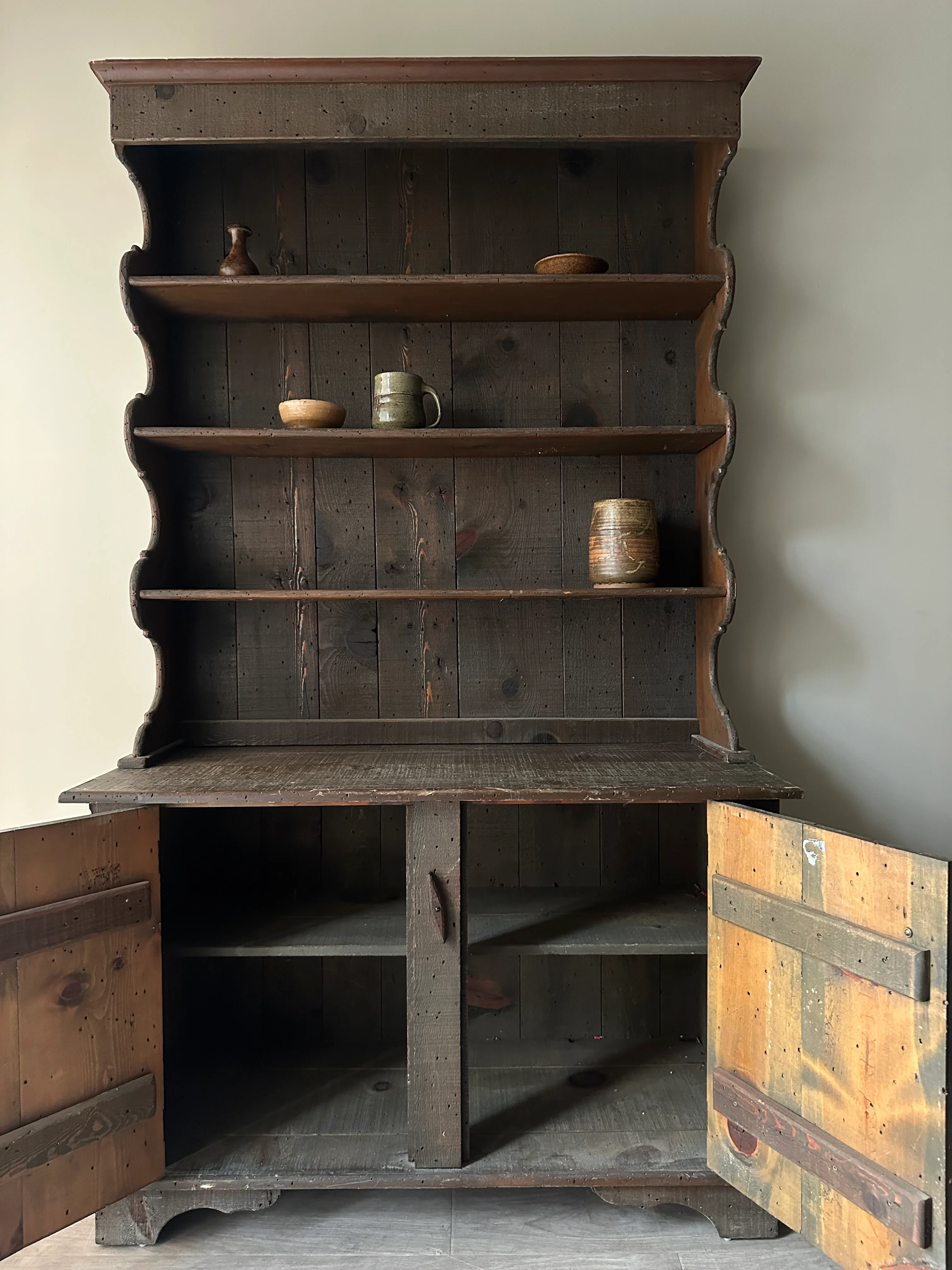 Pine two piece hutch - Image 5