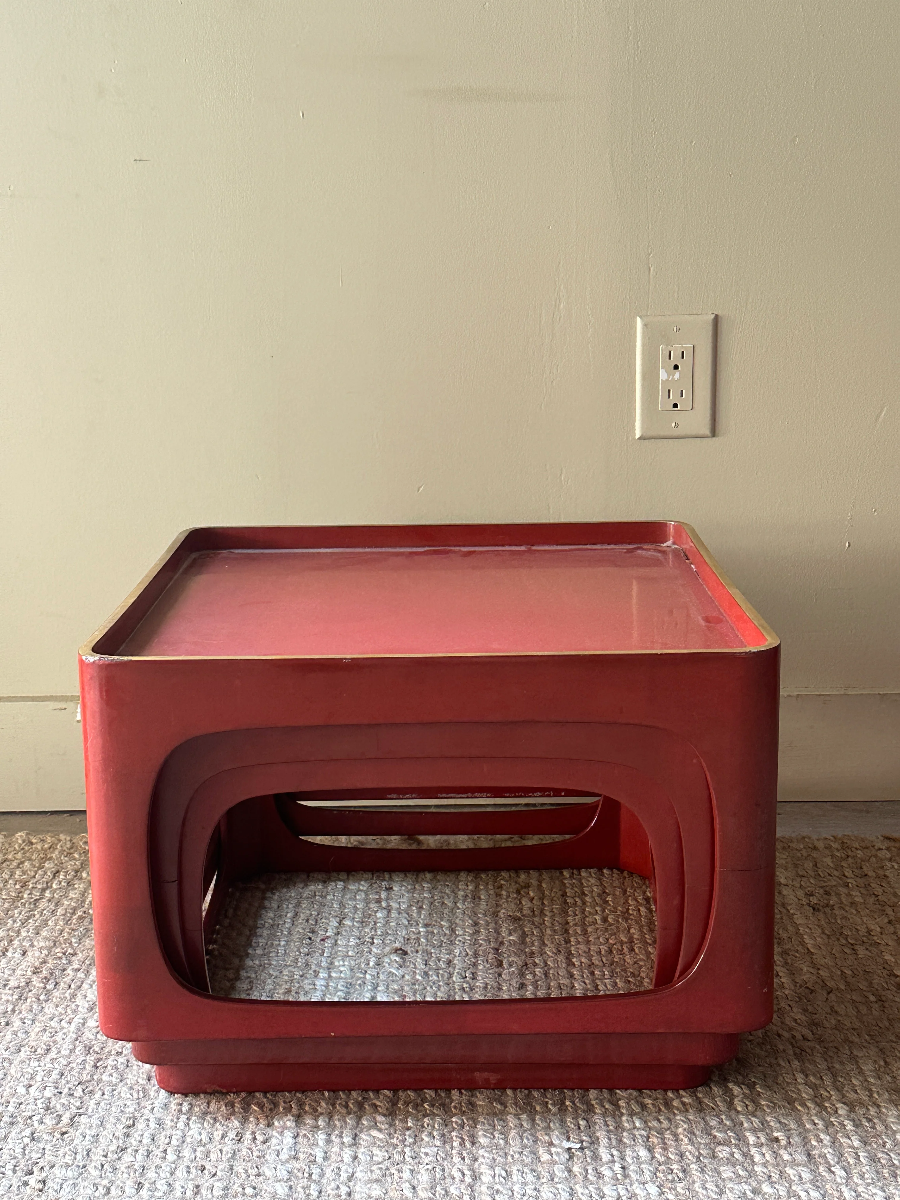 Red lacquer stacking tables - Image 2