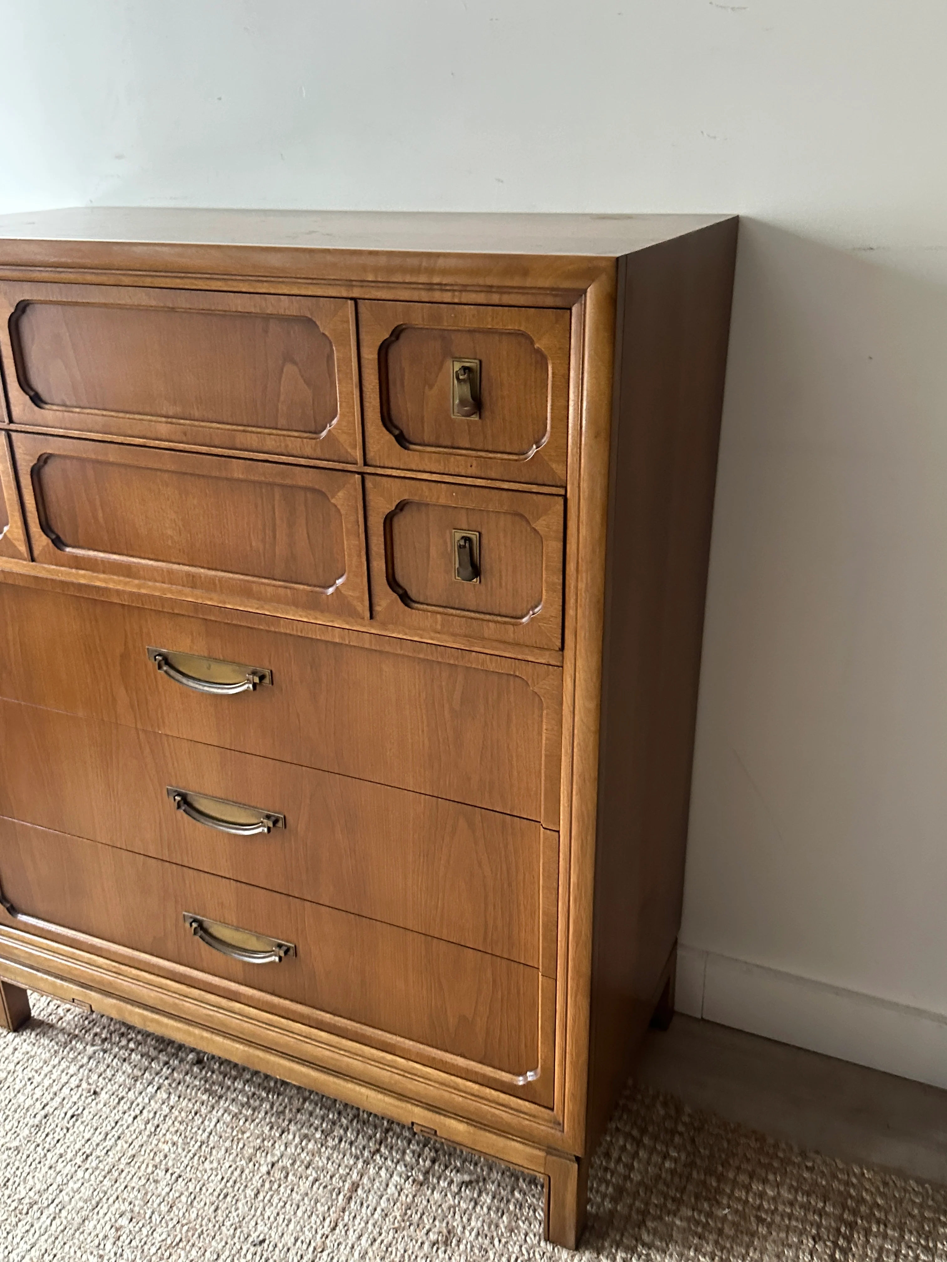 Red Lion walnut dresser - Image 4