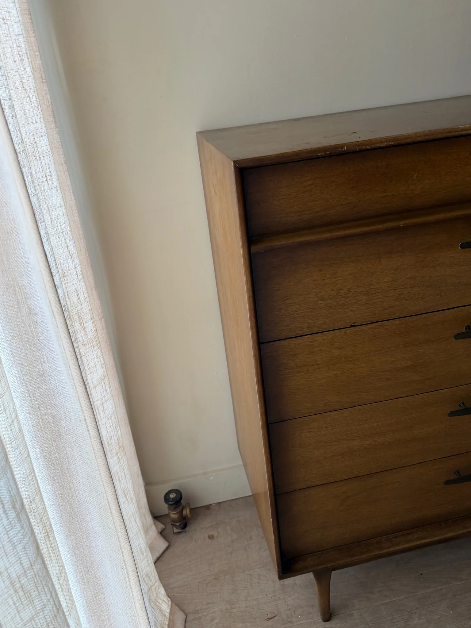 Red Lion walnut dresser - Image 3