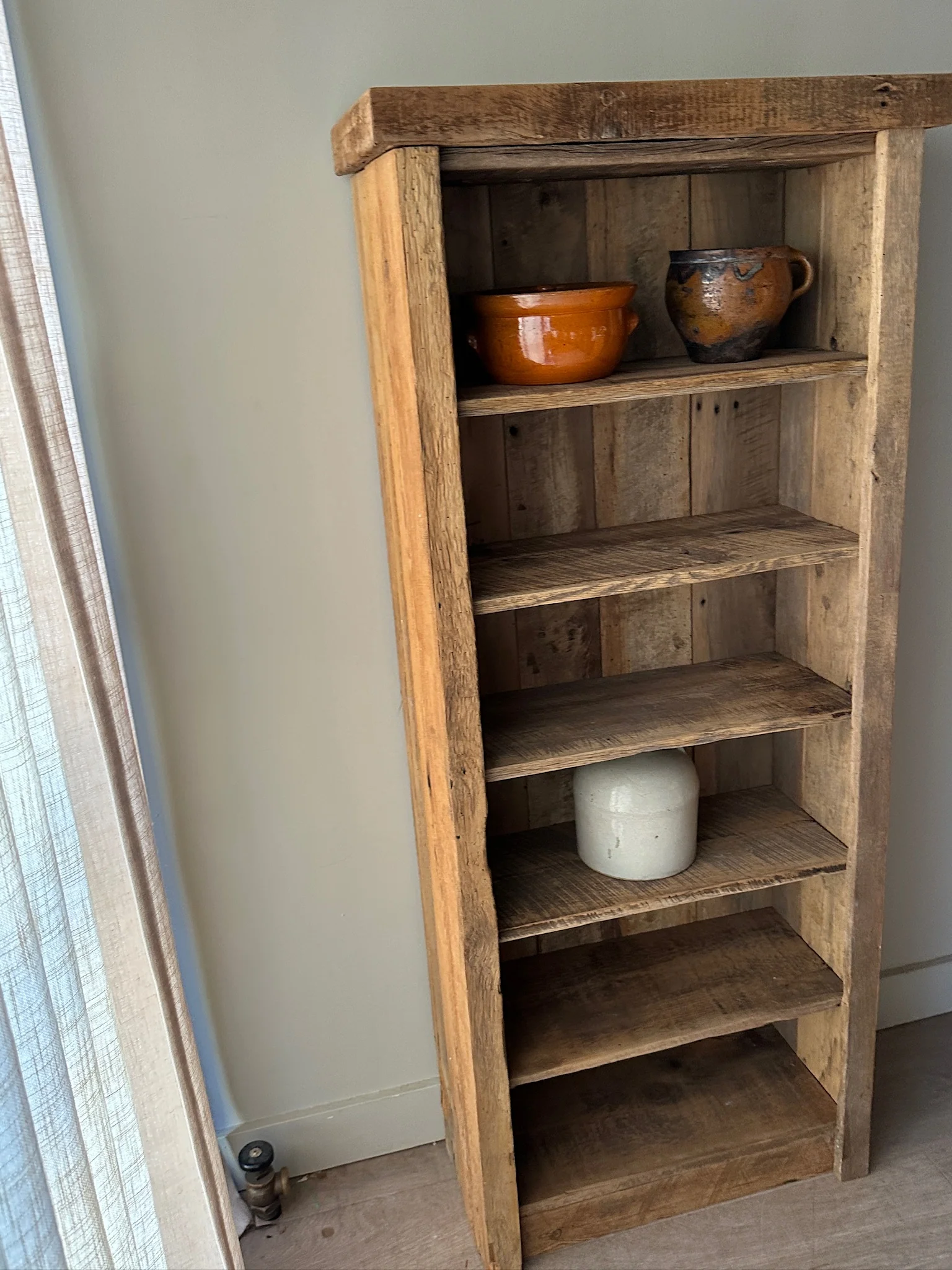 Rustic pine bookshelf - Image 2