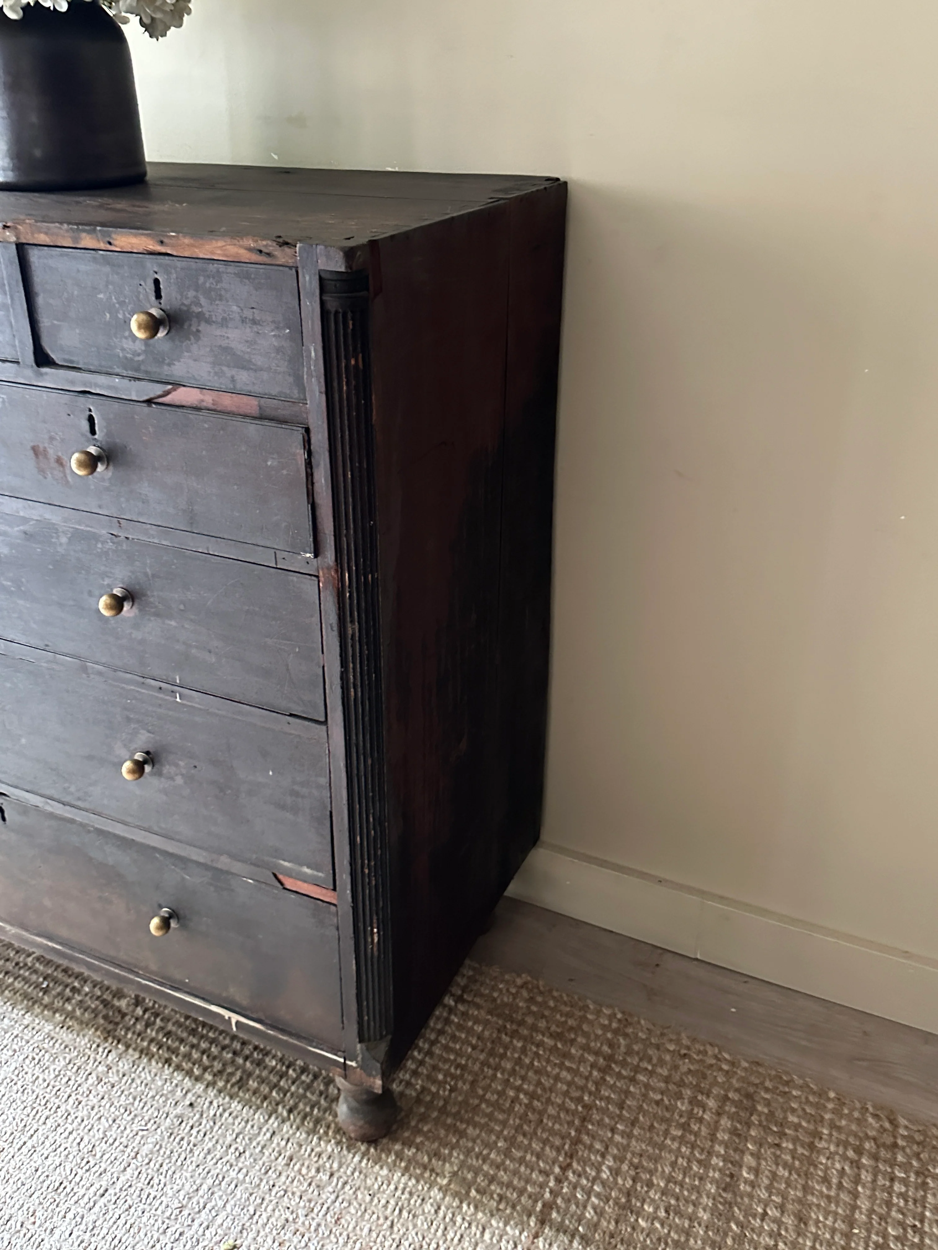 Rustic pine dresser - Image 3