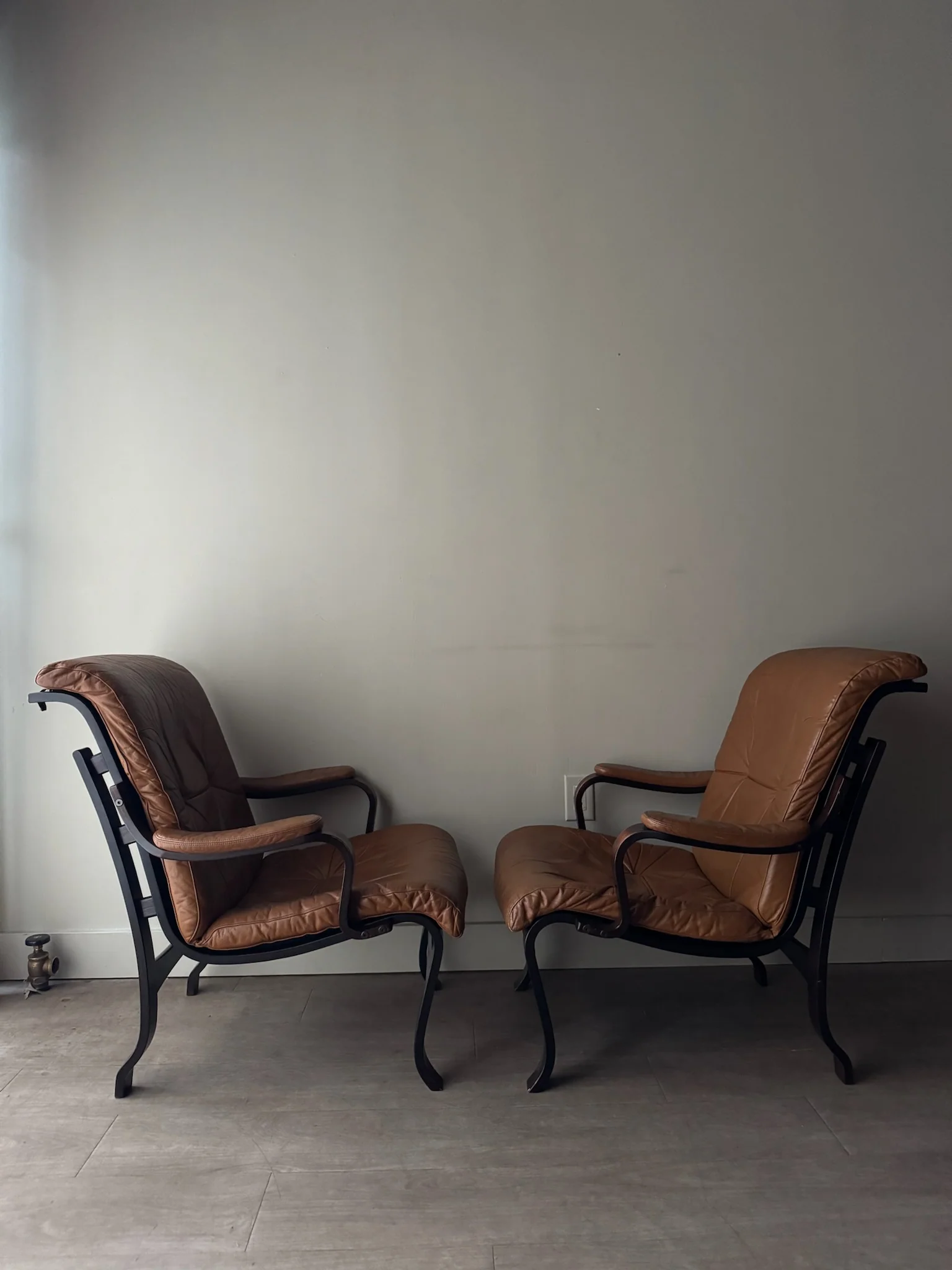 Scandinavian bentwood leather lounge chairs. Sold individually. - Image 5