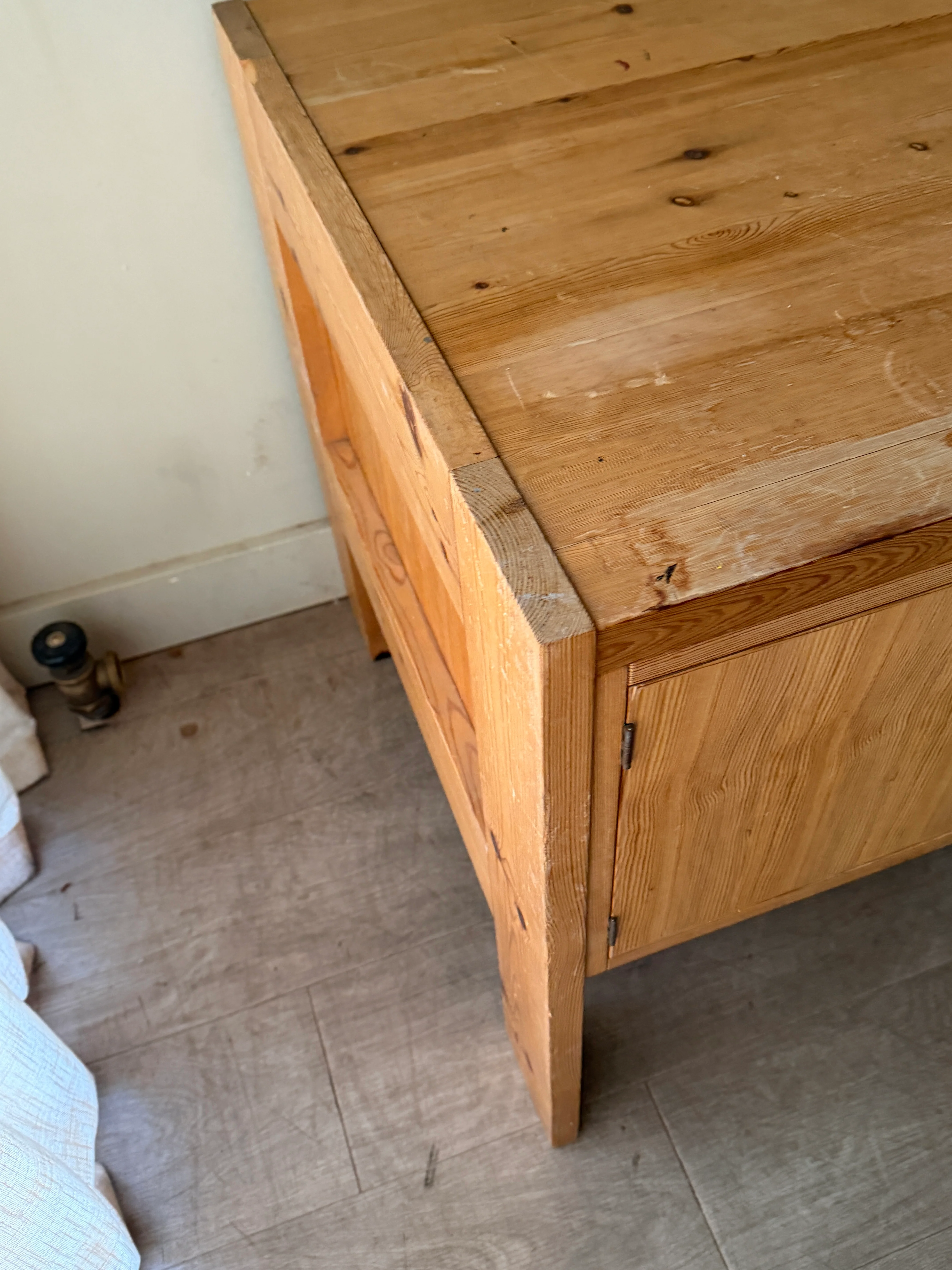 Scandinavian pine desk - Image 4
