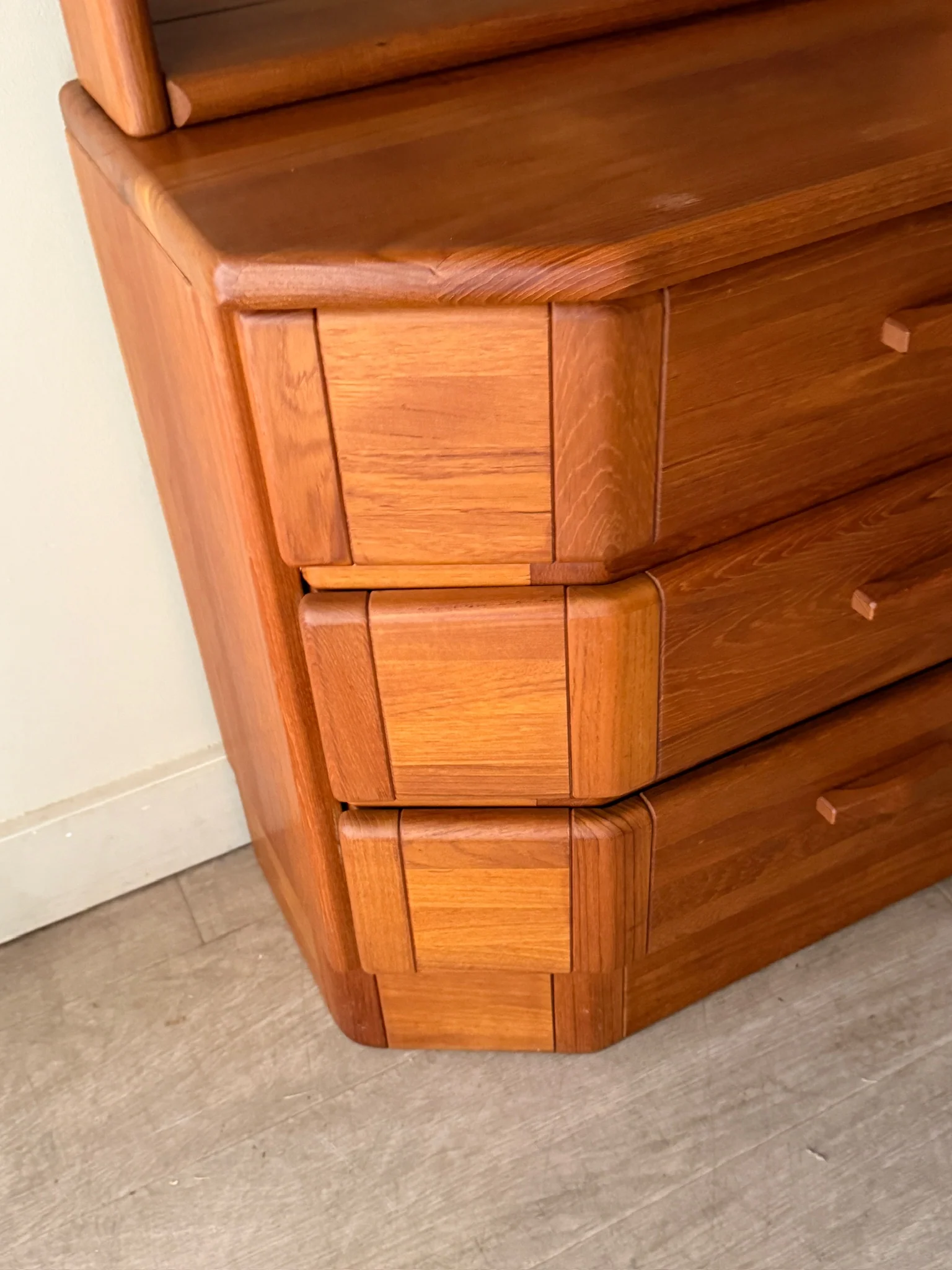 Scandinavian teak 3 drawer dresser with mirror - Image 2