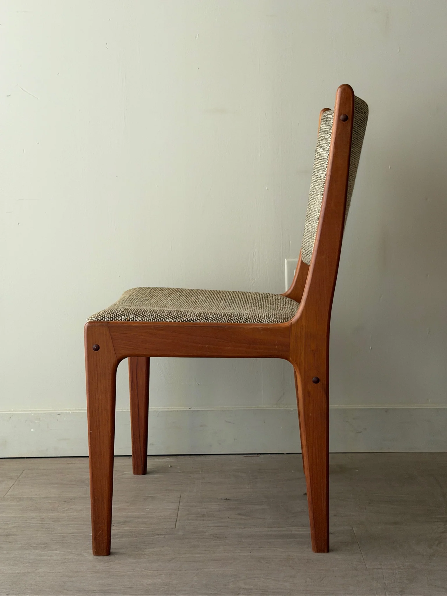 Scandinavian upholstered teak chair - Image 6