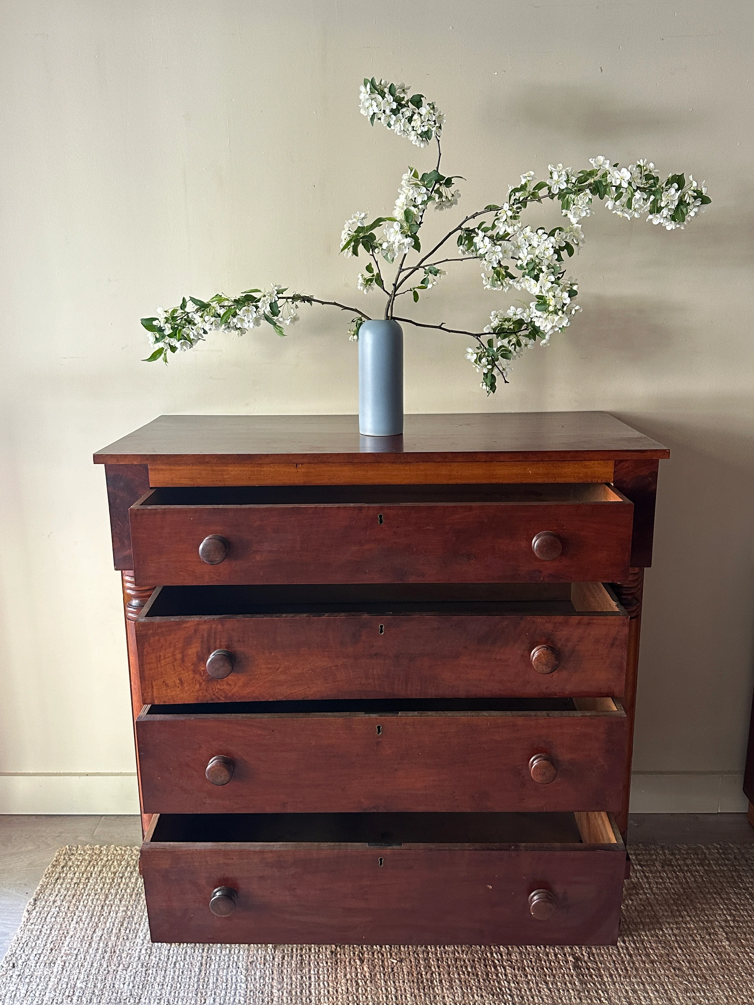 Sheraton cherry dresser - Image 5