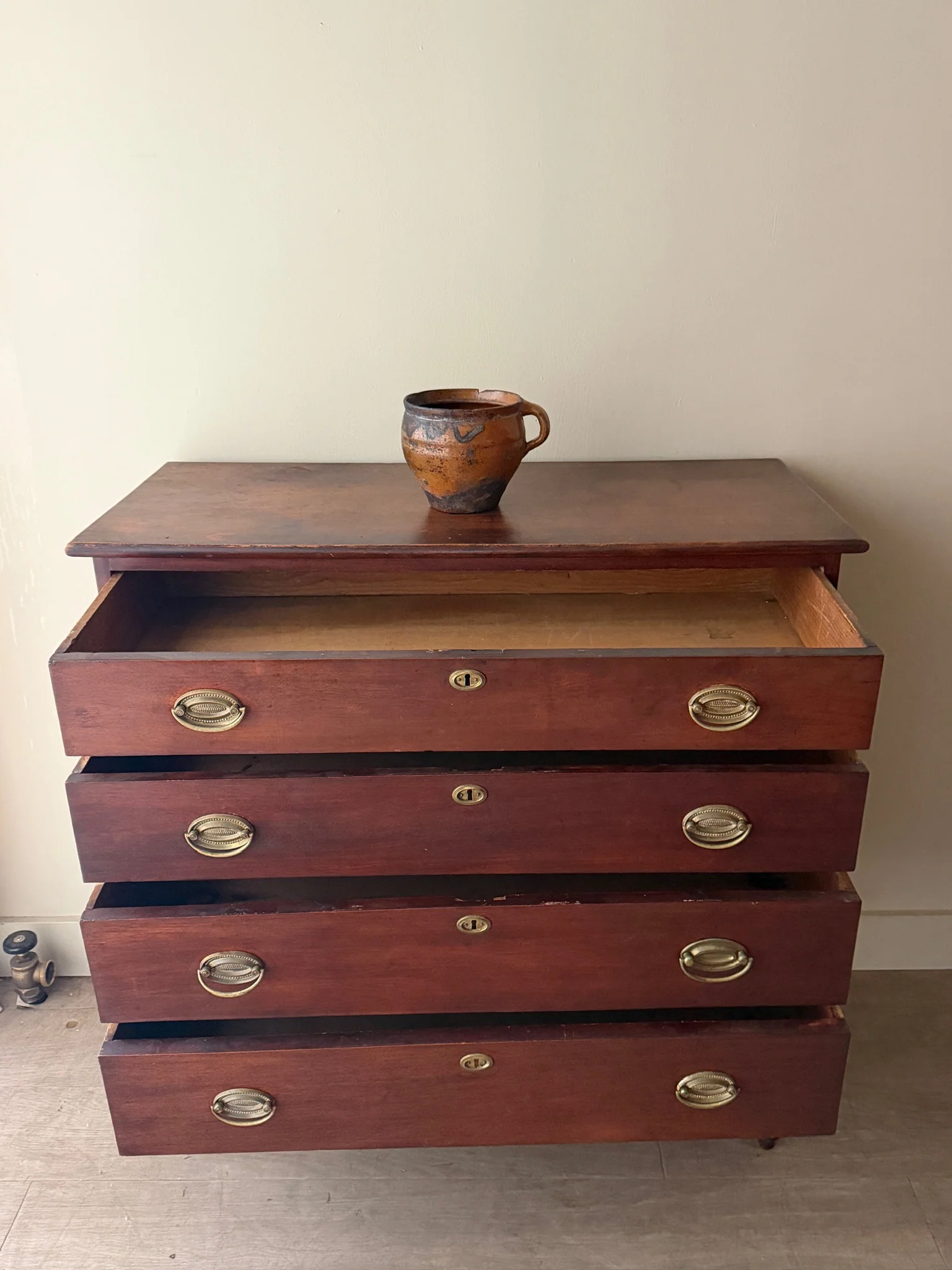 Sheraton cherry dresser - Image 4