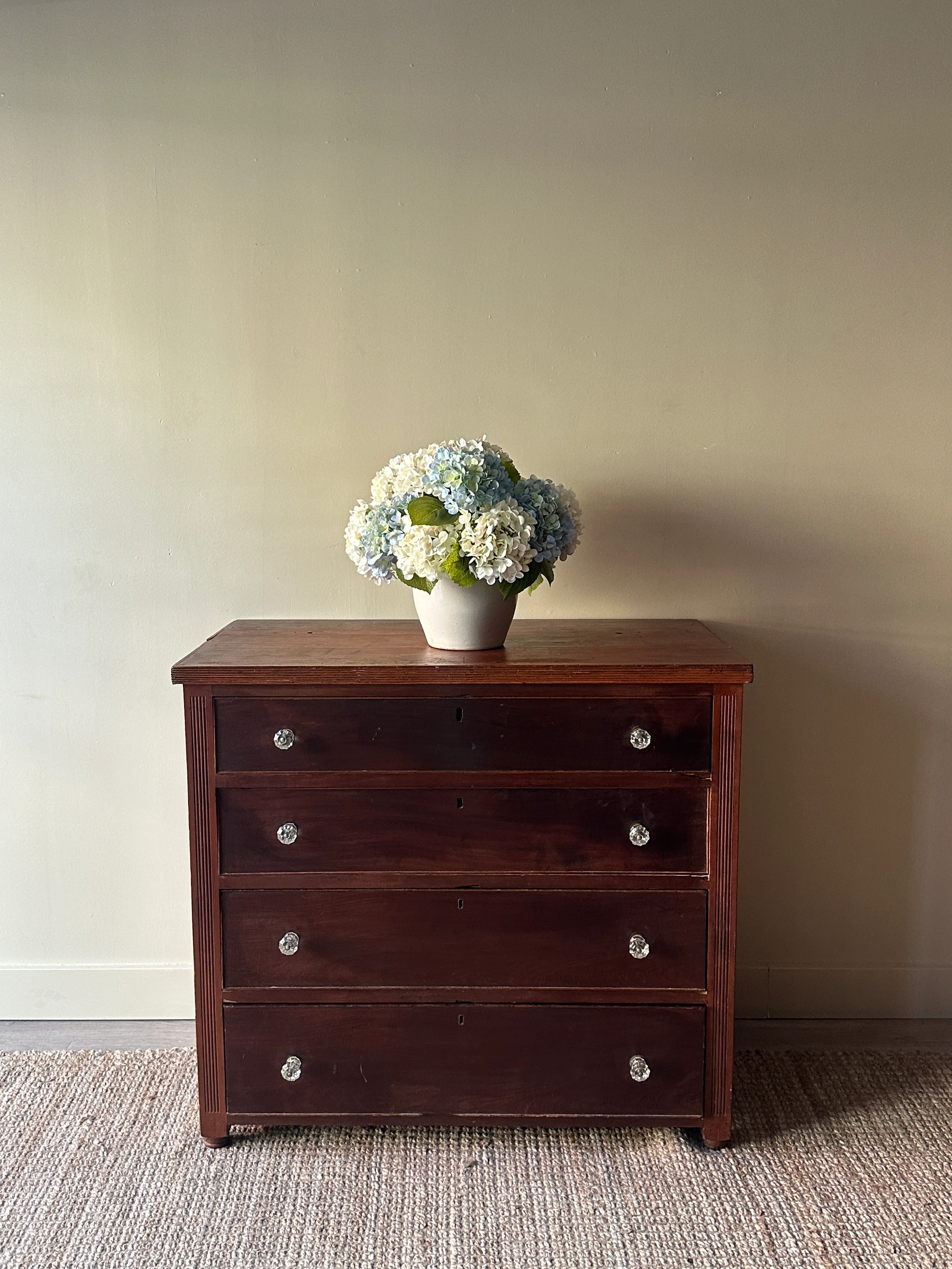 Sheraton dresser