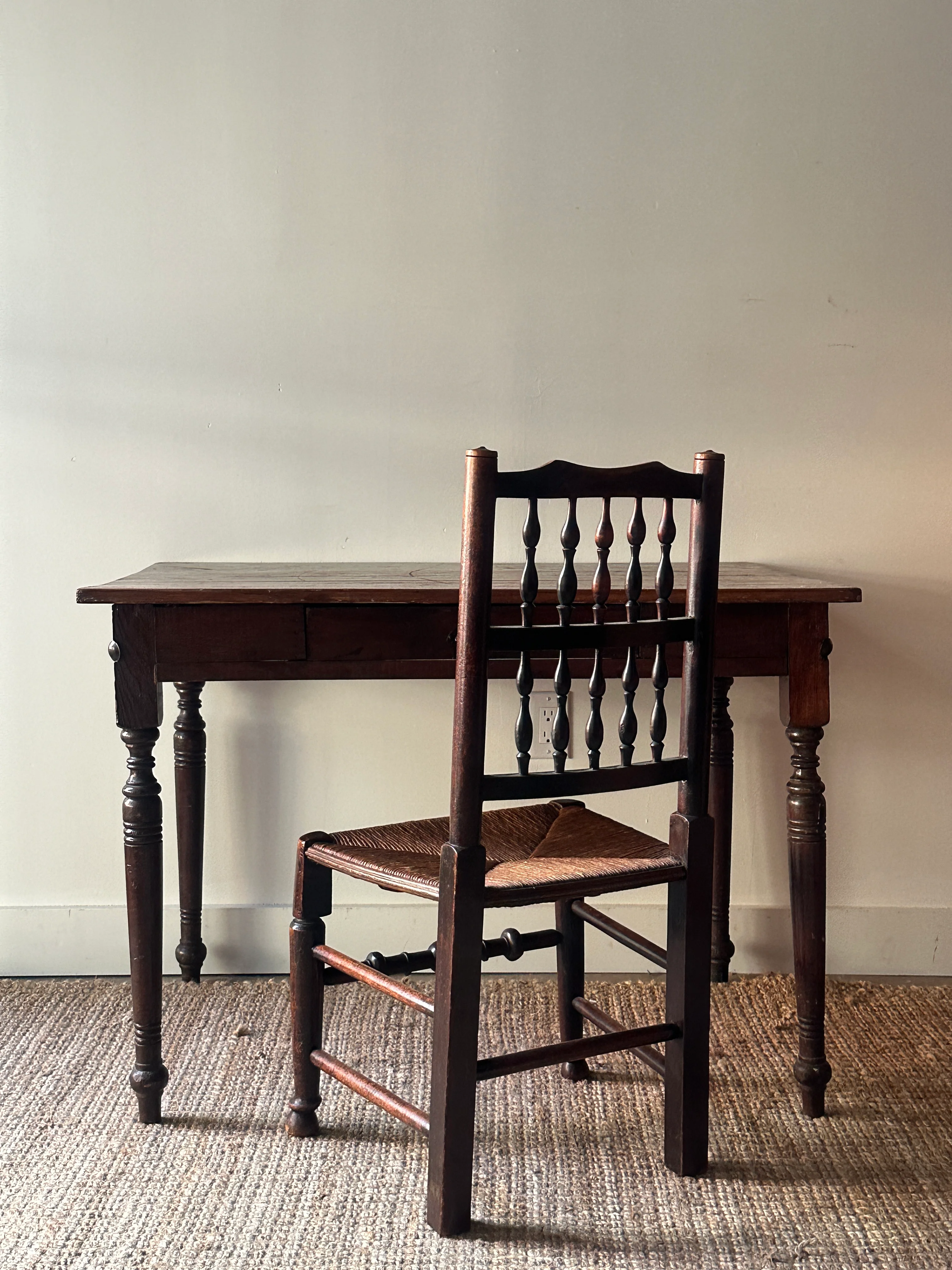 Sheraton farmhouse work table - Image 8