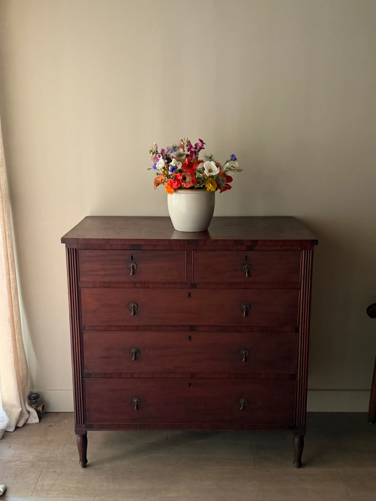 Sheraton mahogany dresser - Image 2