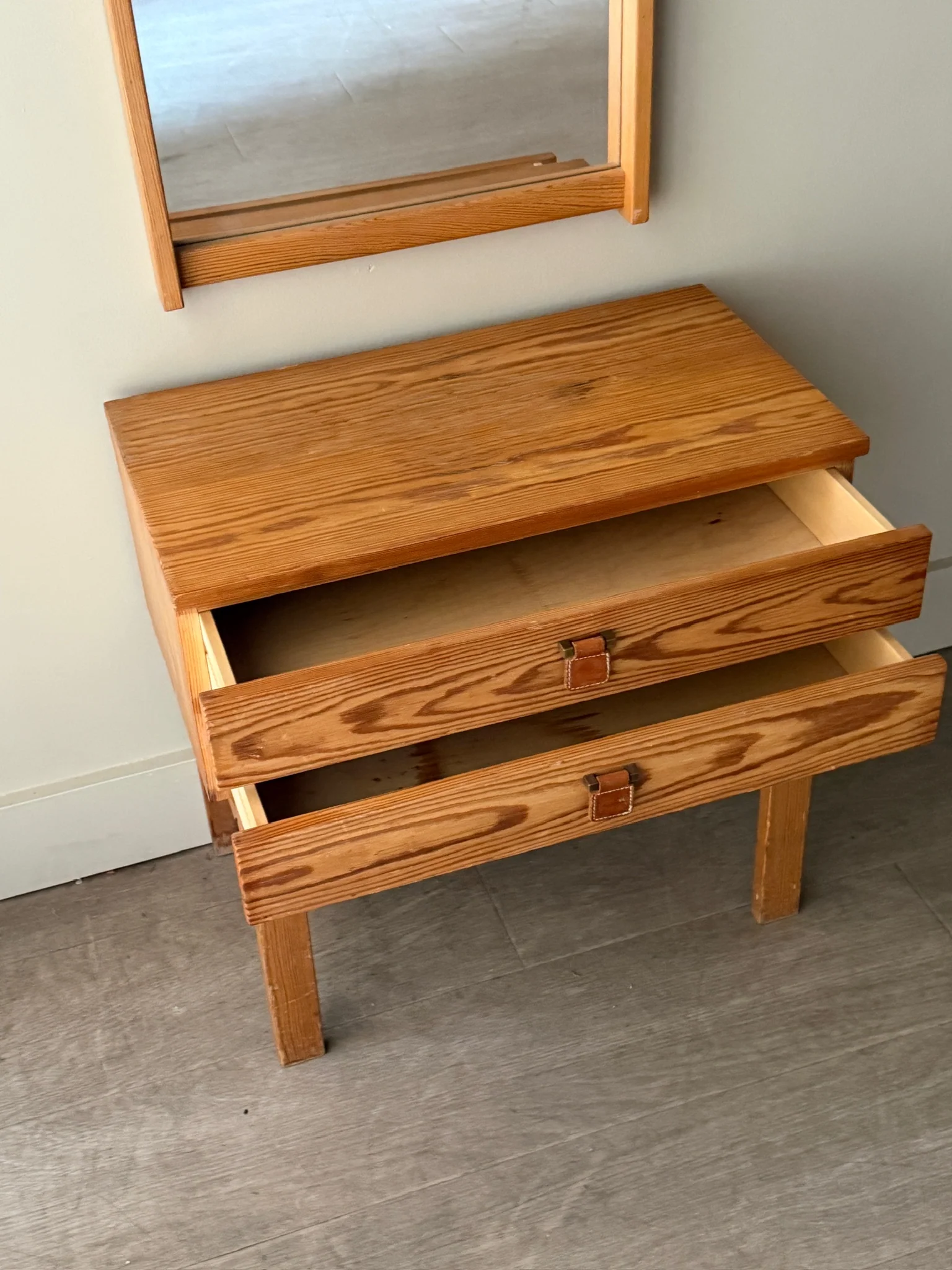 Sigurd Goransson pine console & mirror - Image 6