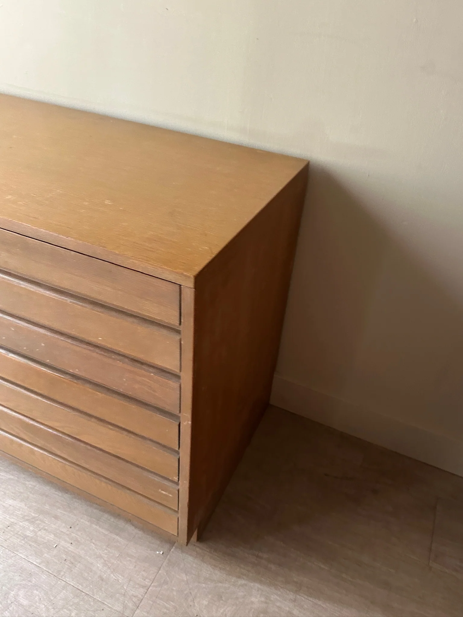 Sligh oak 8 drawer dresser - Image 4