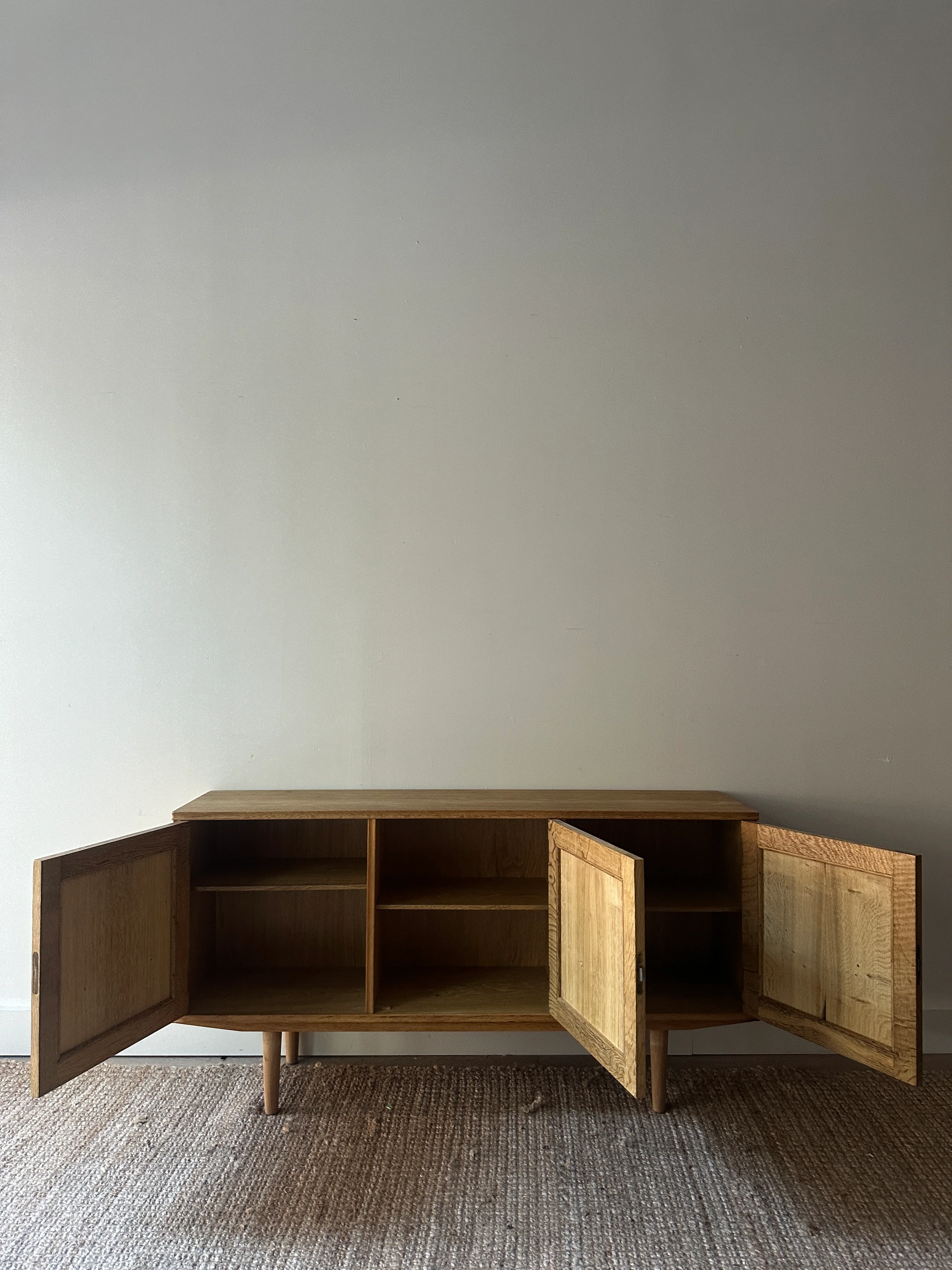 Small Danish oak sideboard - Image 5
