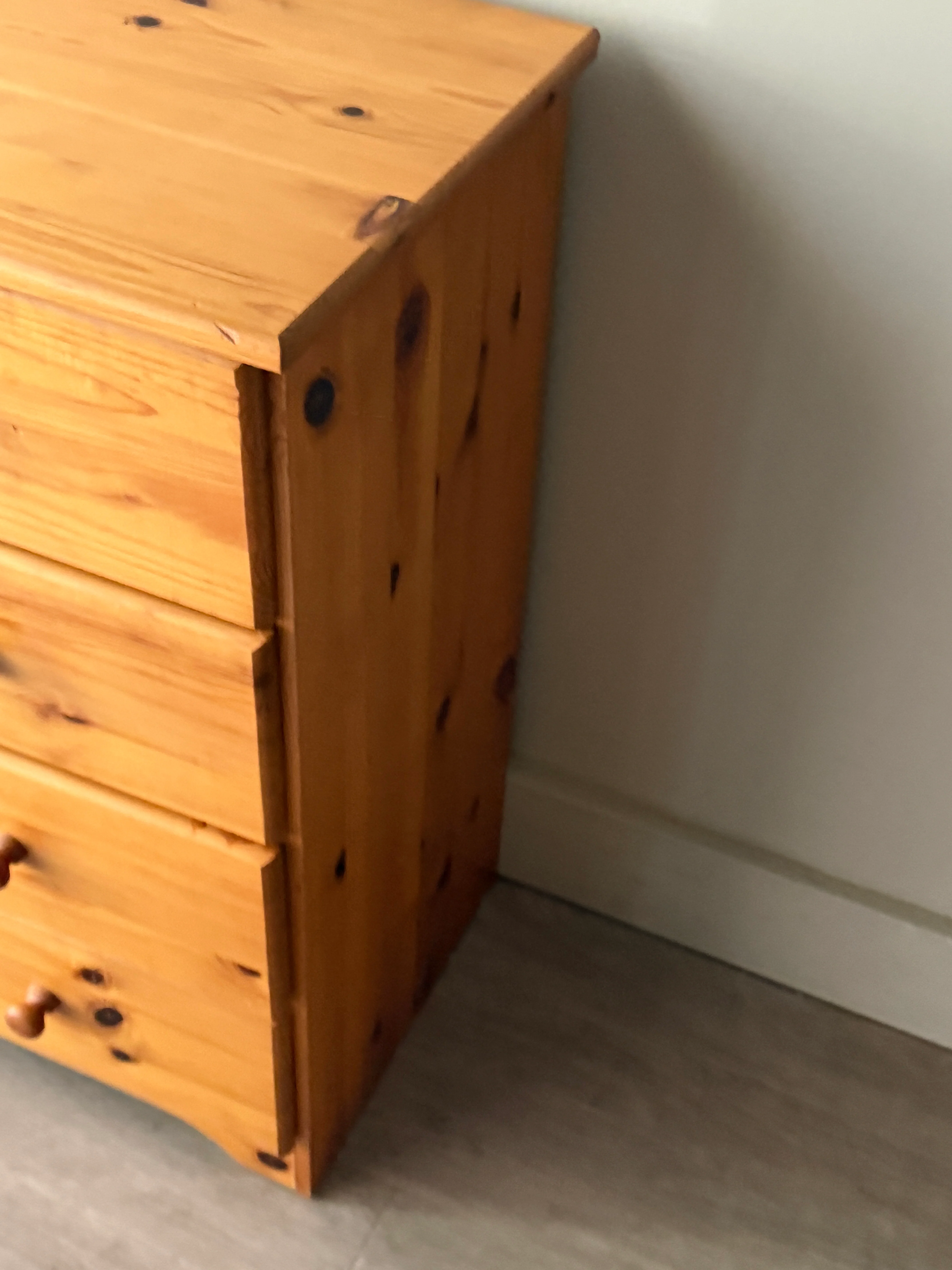 Small Danish pine dresser - Image 4