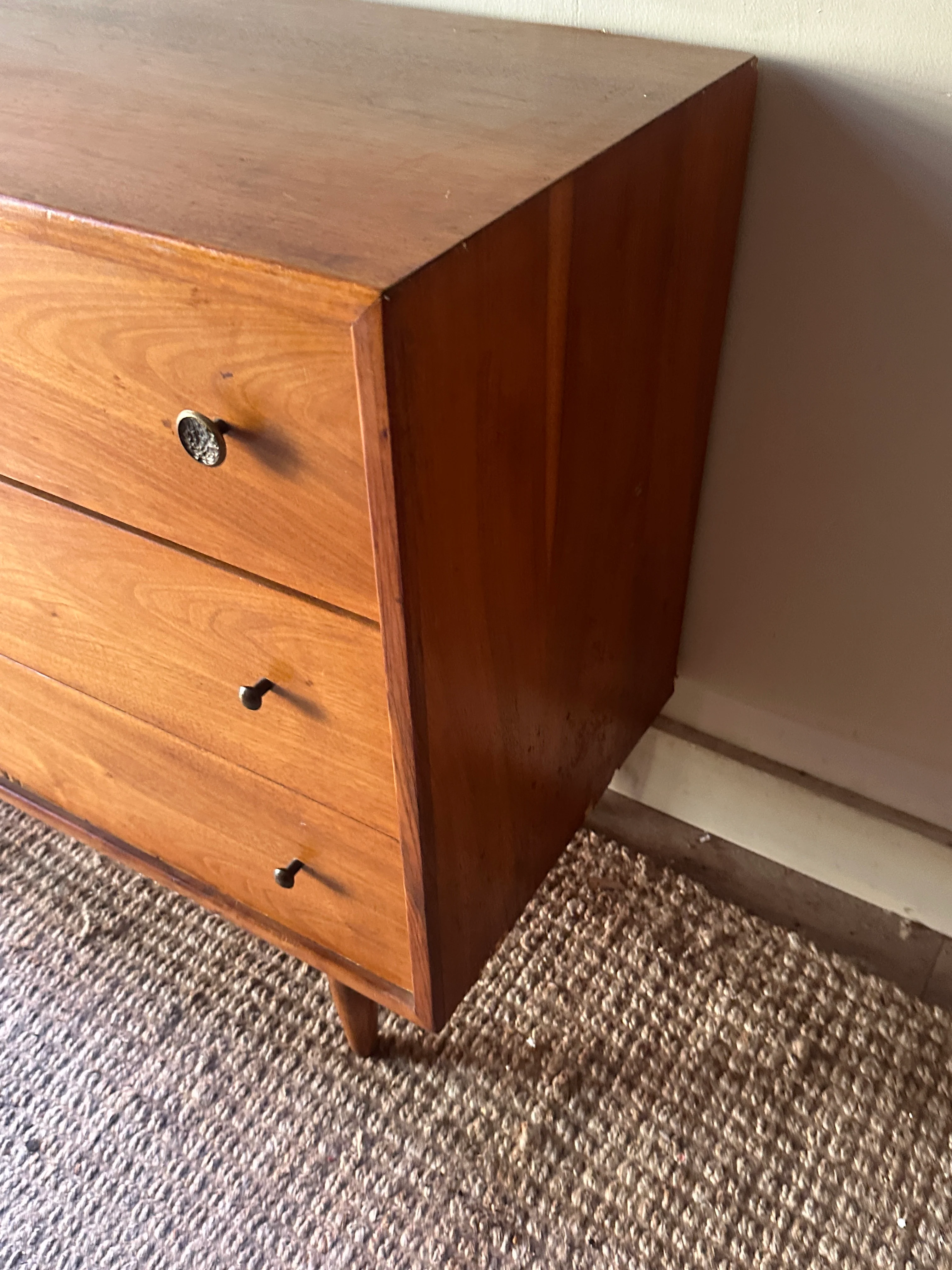 Small walnut dresser - Image 4
