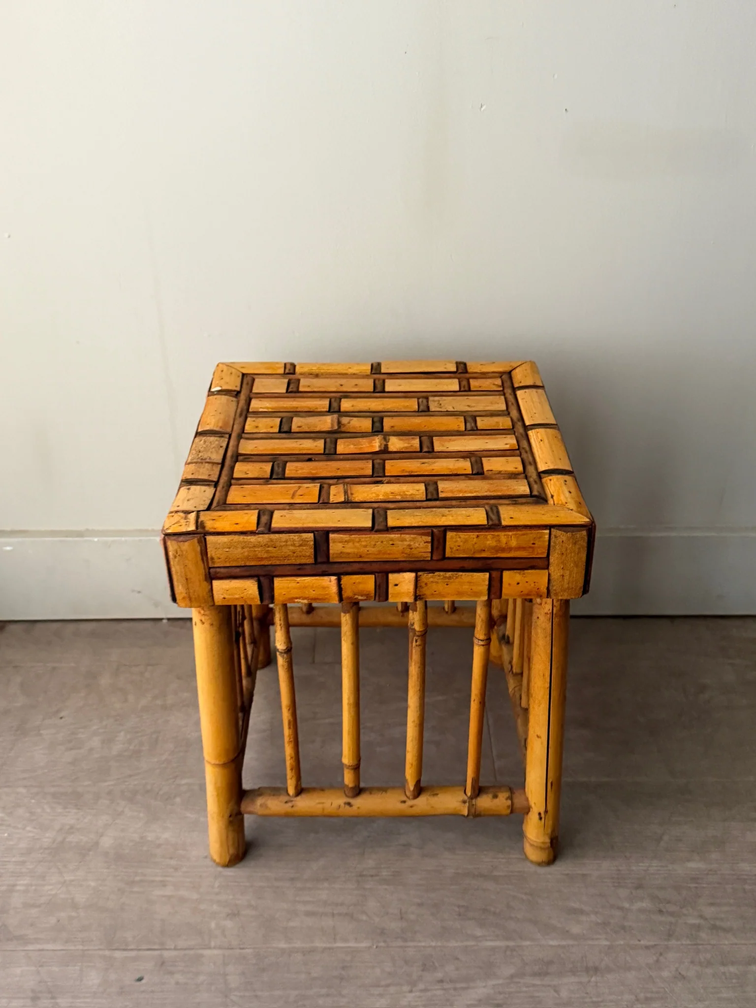 Split rattan cocktail table - Image 2
