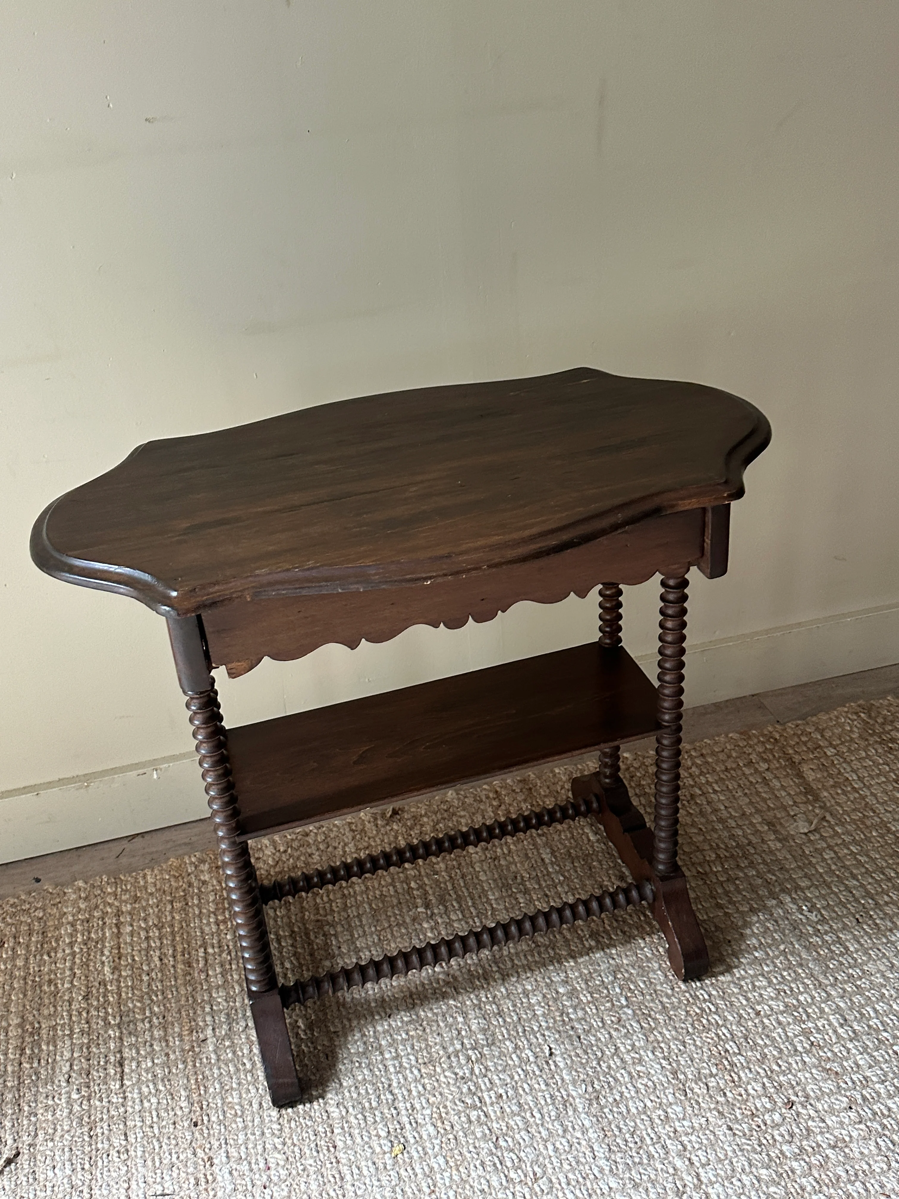 Spool leg side table - Image 3