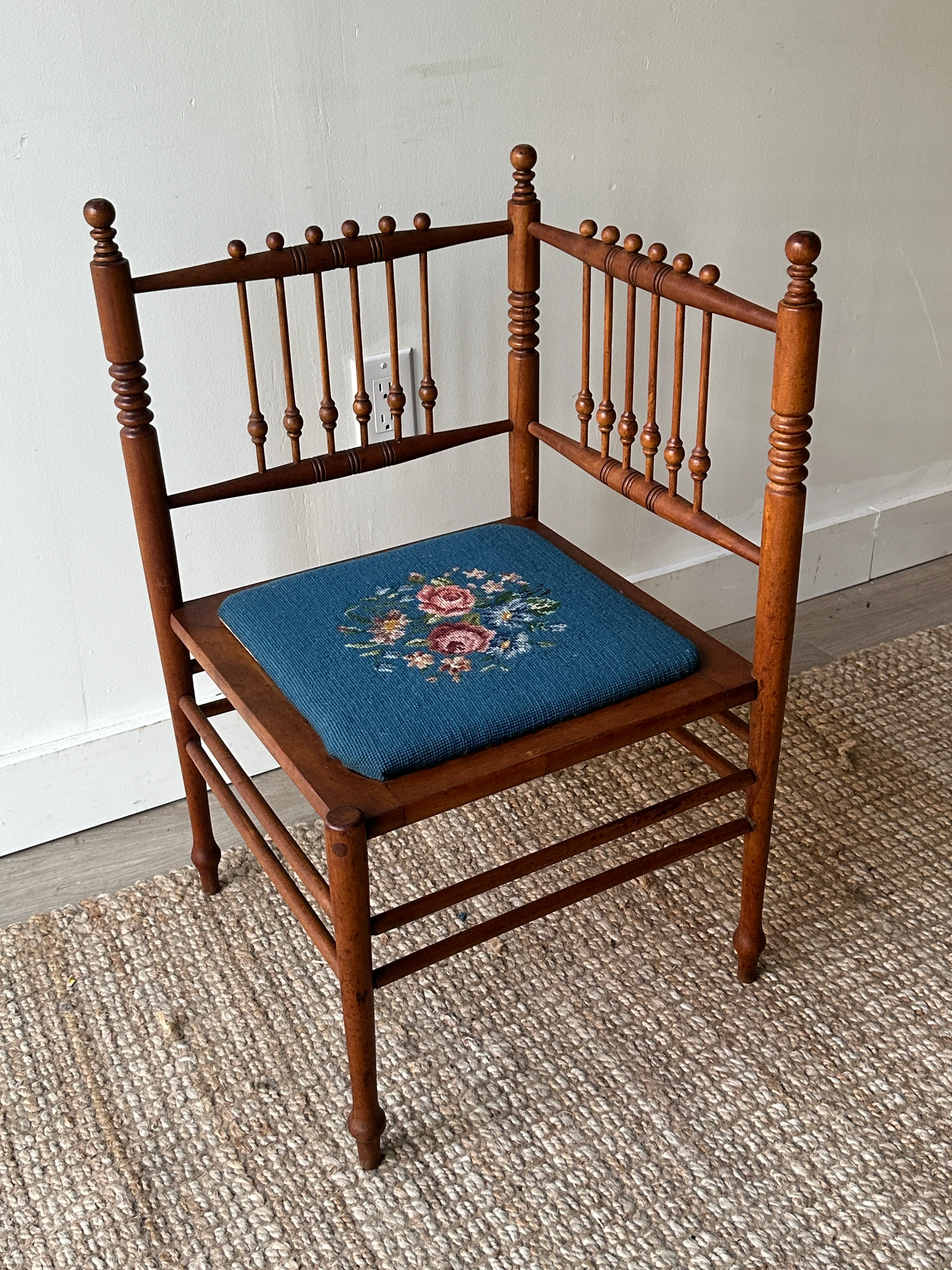 Stick and ball corner chair - Image 3
