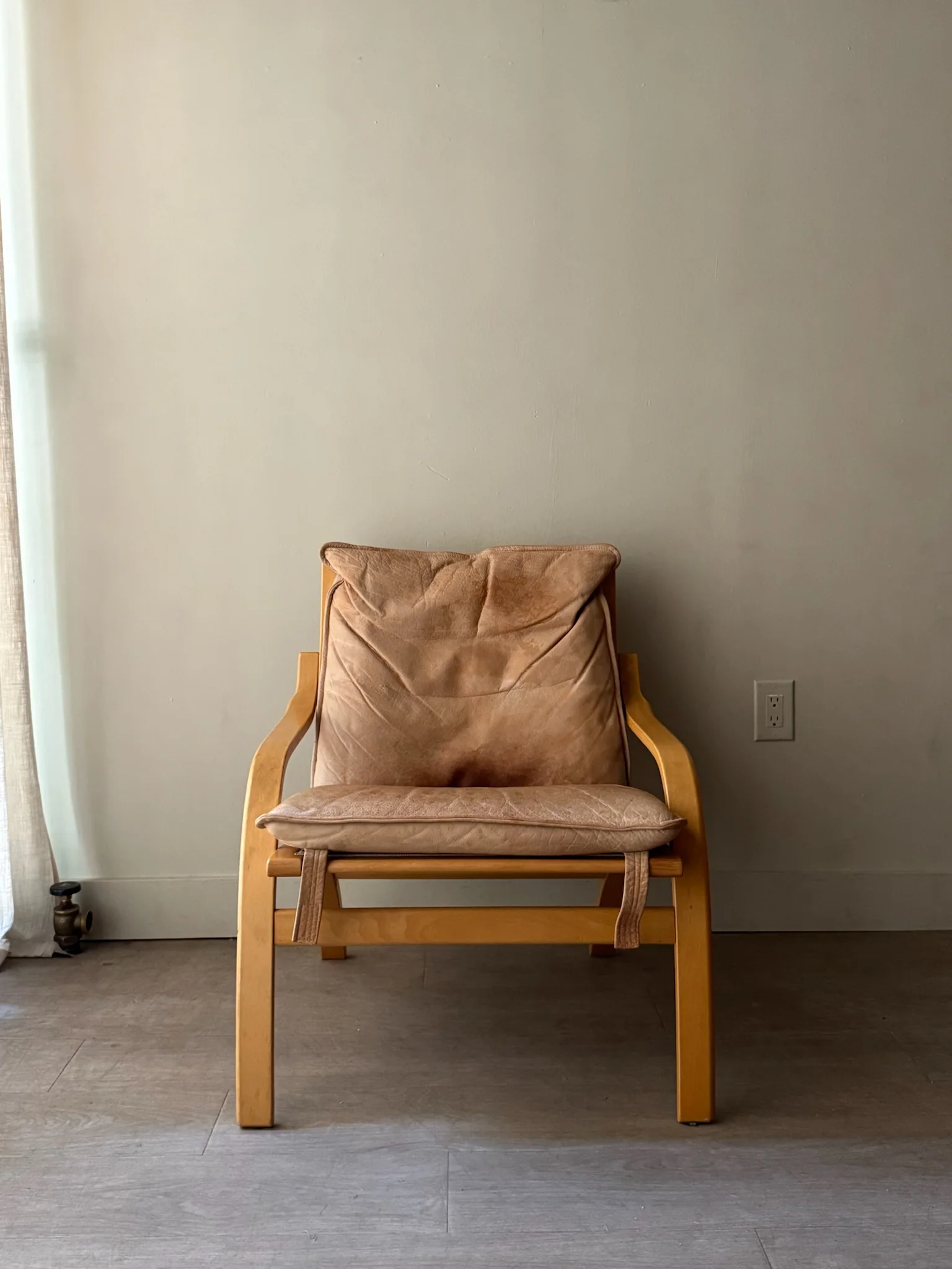Stouby Danish leather bentwood lounge chair