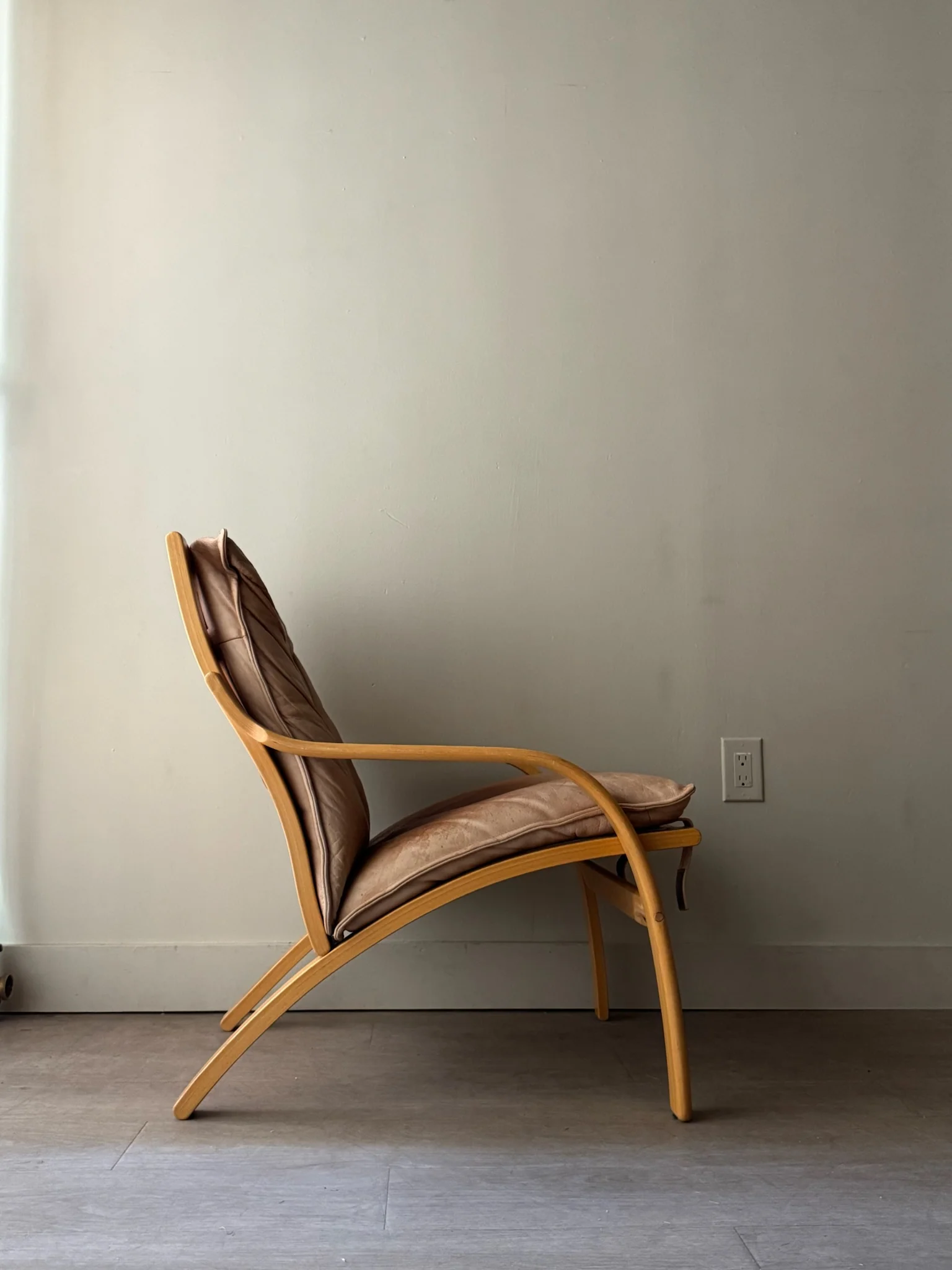 Stouby Danish leather bentwood lounge chair - Image 4