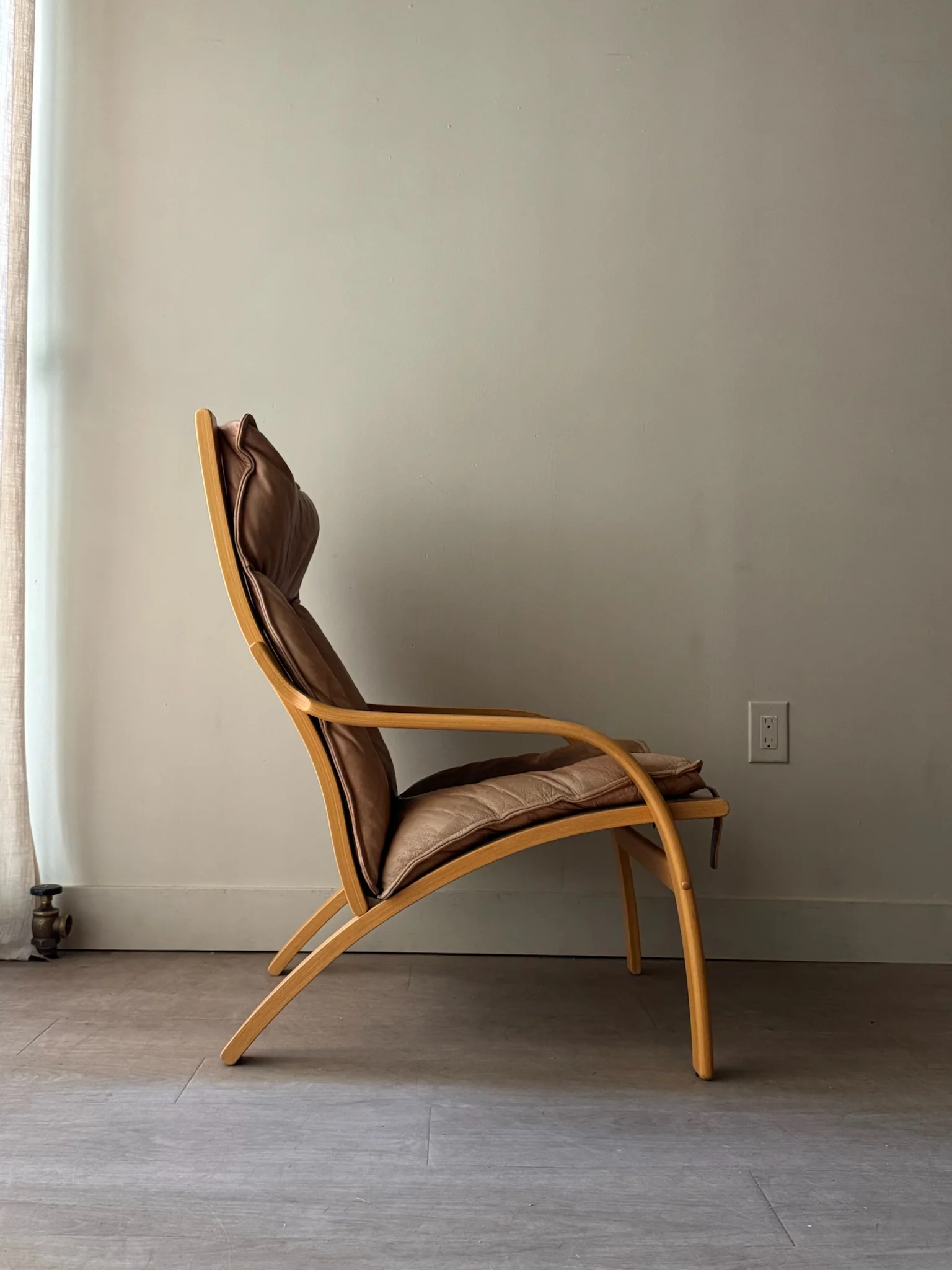 Stouby Danish leather bentwood lounge chair - Image 4