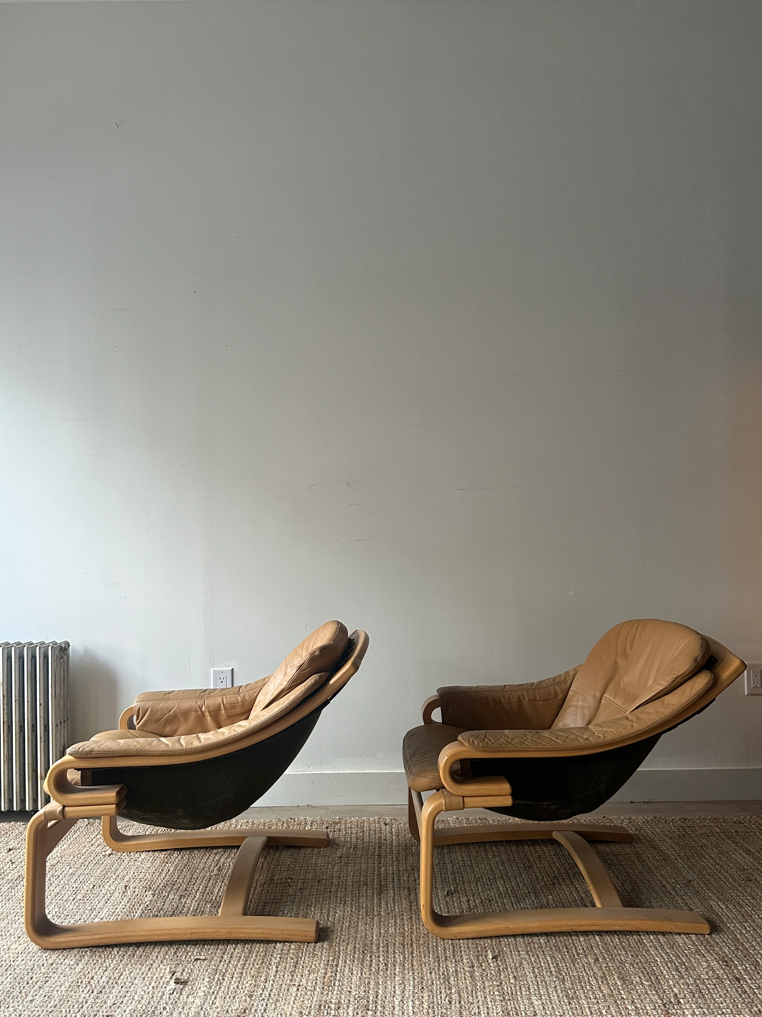 Svend Skipper lounge chairs. Sold individually. - Image 3