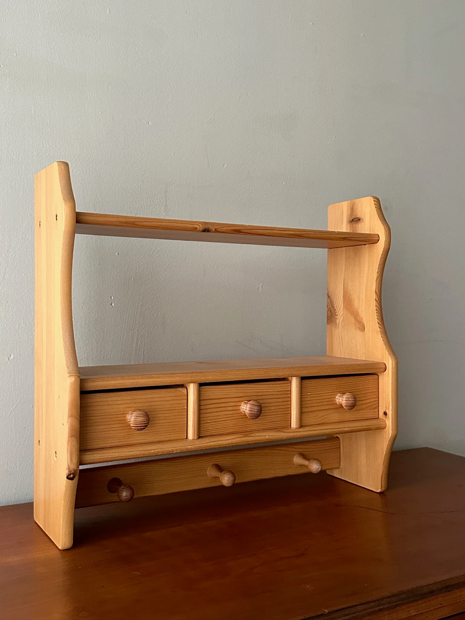 Swedish pine wall shelf - Image 2