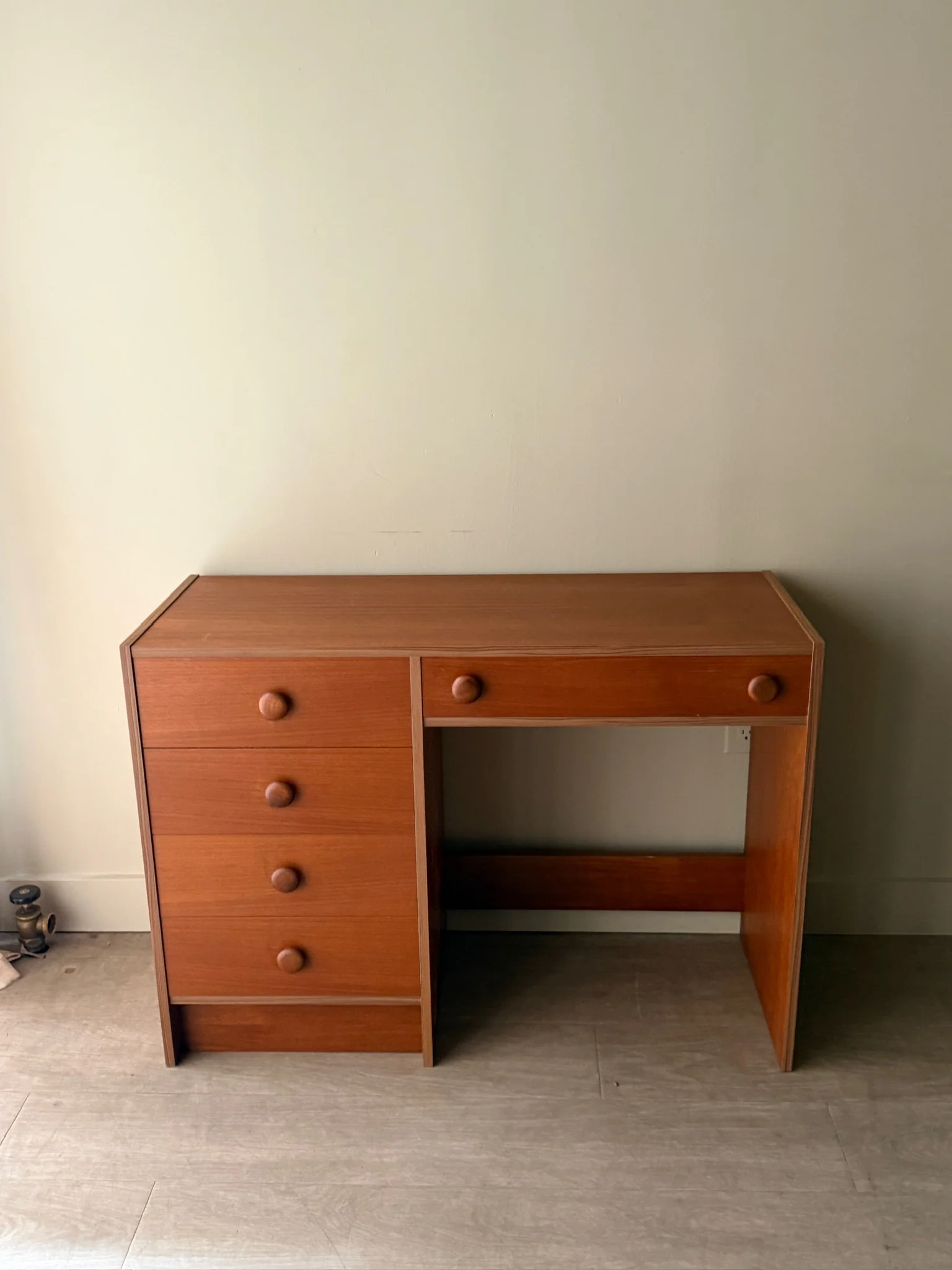 Swedish teak desk - Image 2