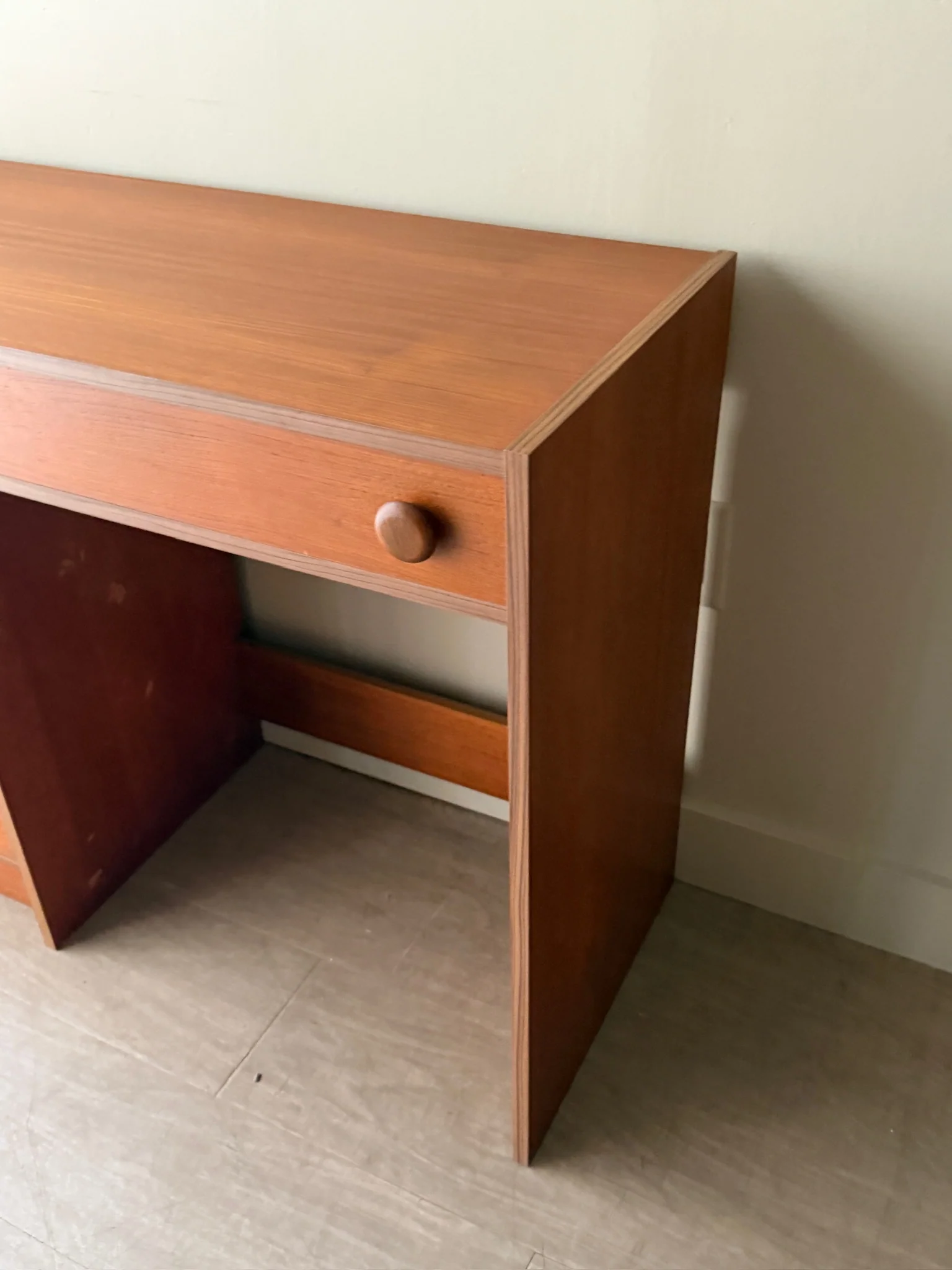 Swedish teak desk - Image 4