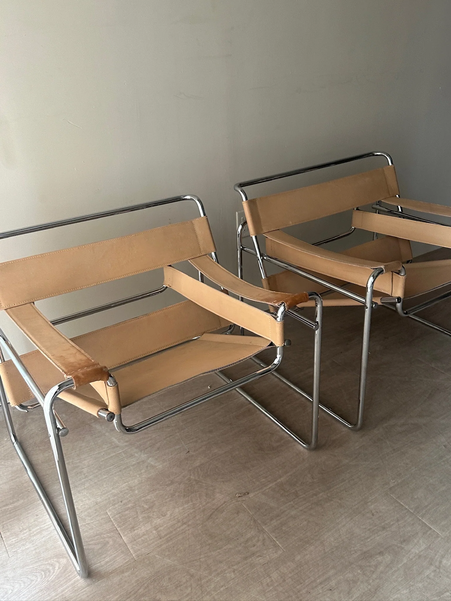 Tan Wassily chairs. Sold individually. - Image 5