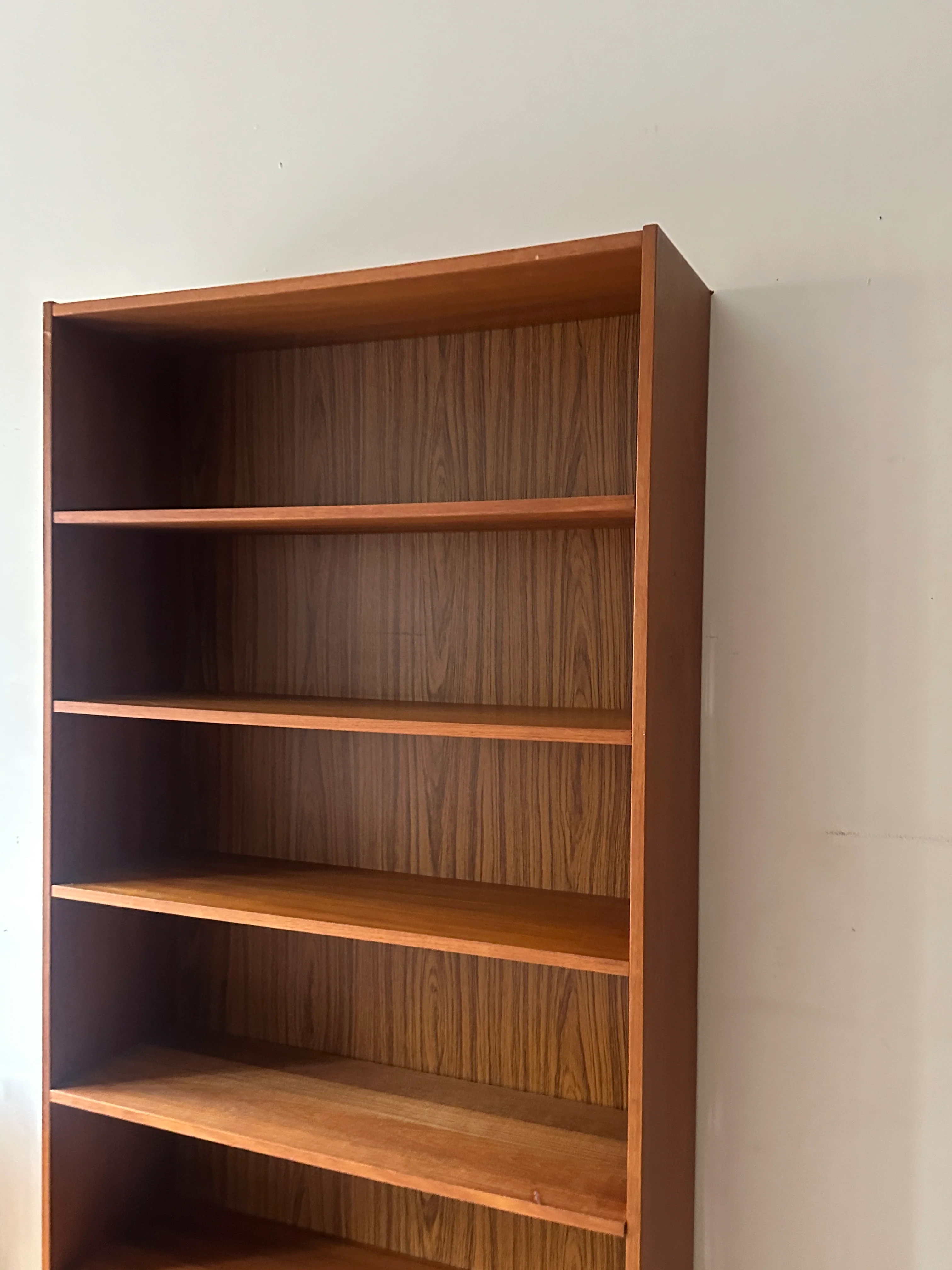 Teak bookcase - Image 5