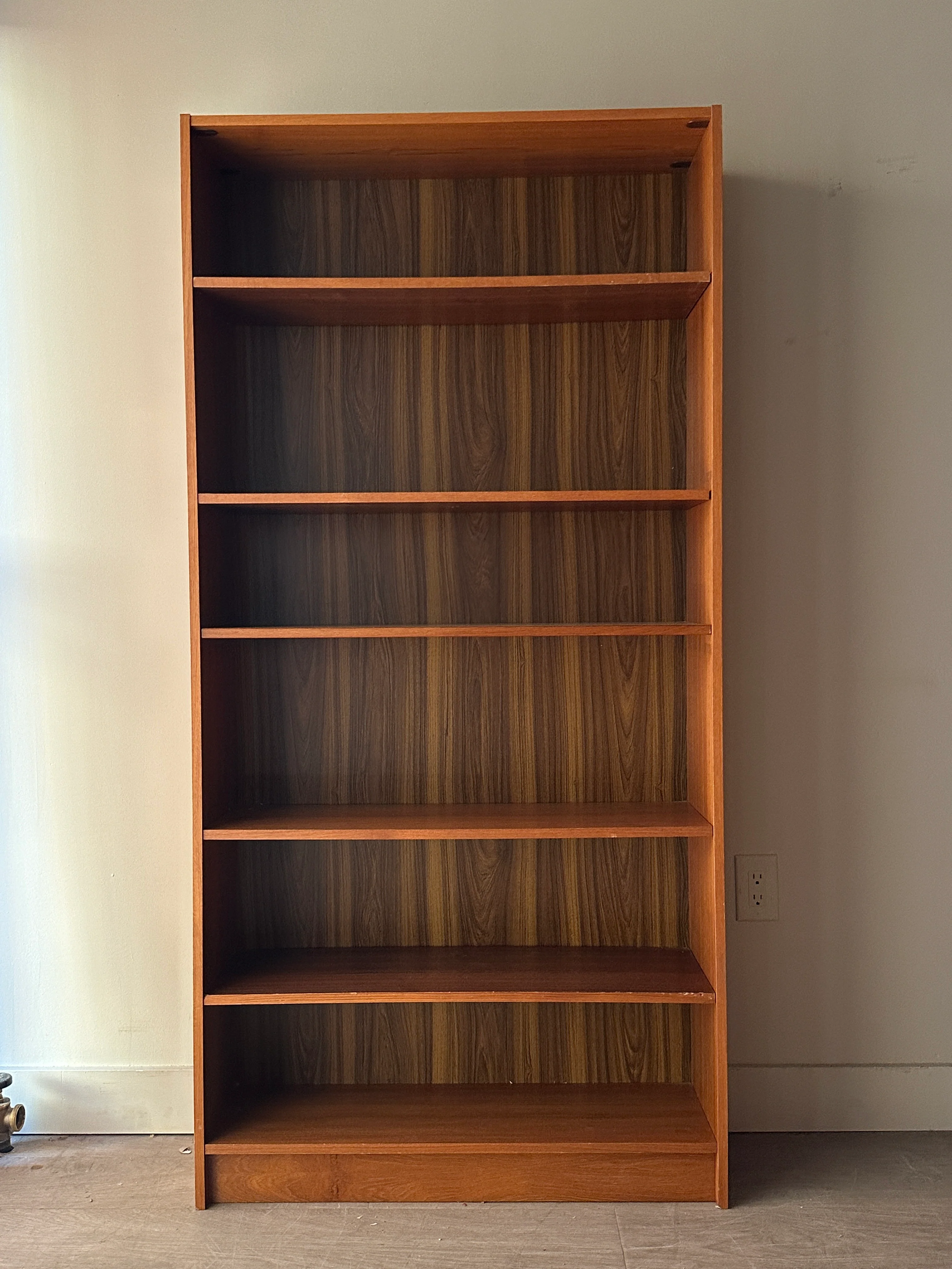 Teak bookshelf - Image 2
