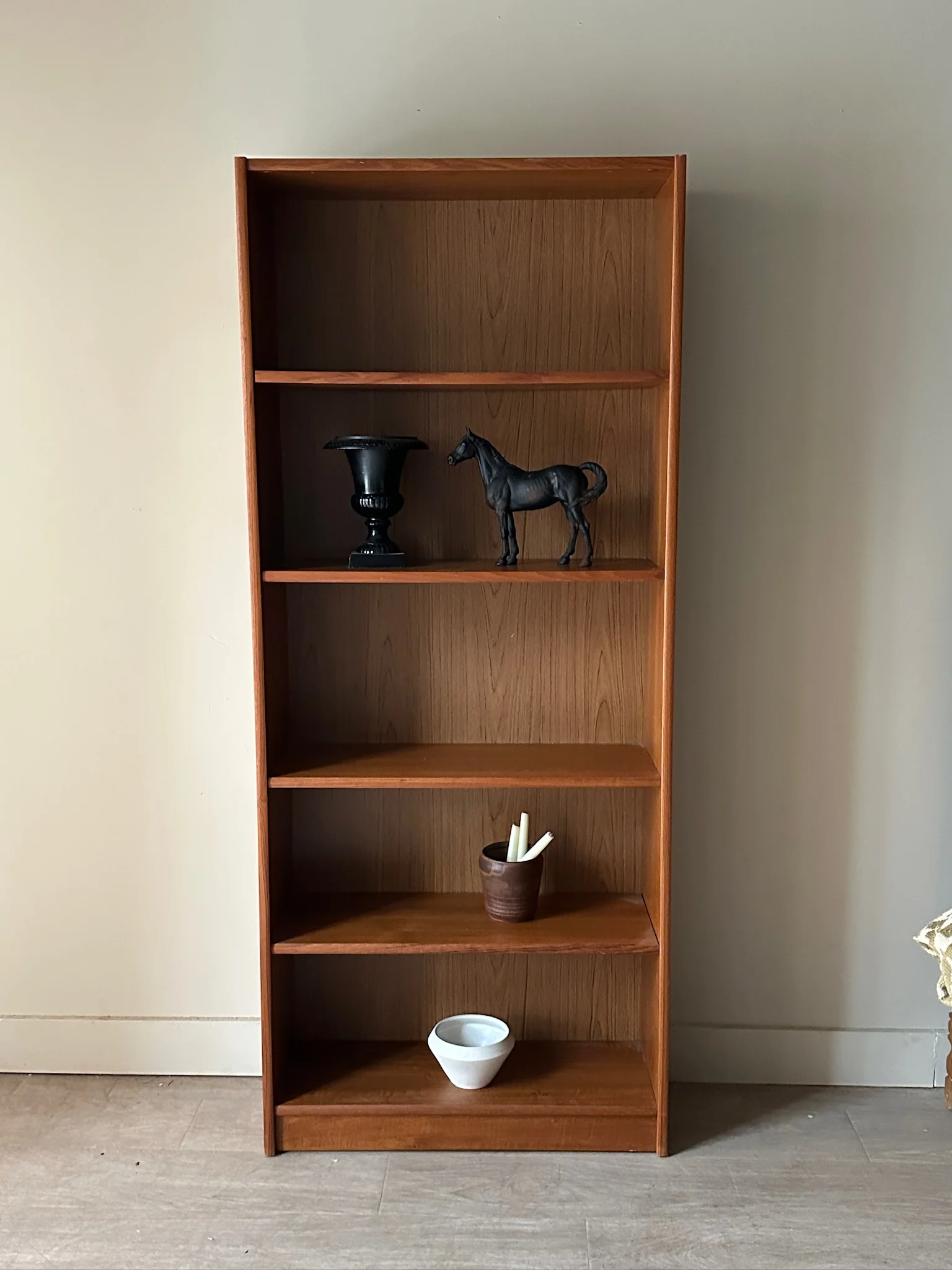 Teak bookshelf - Image 2