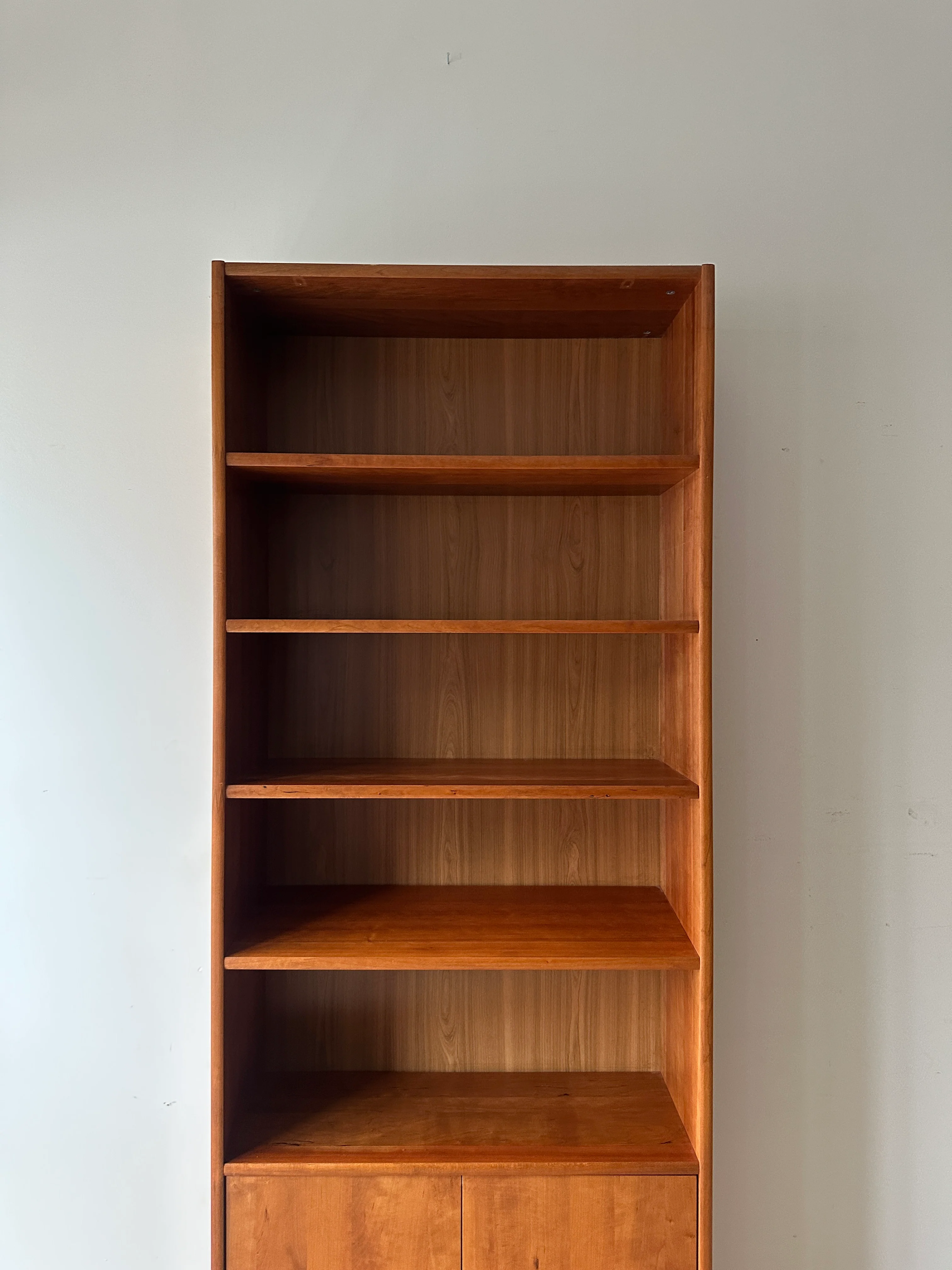Cherry bookshelf left - Image 5
