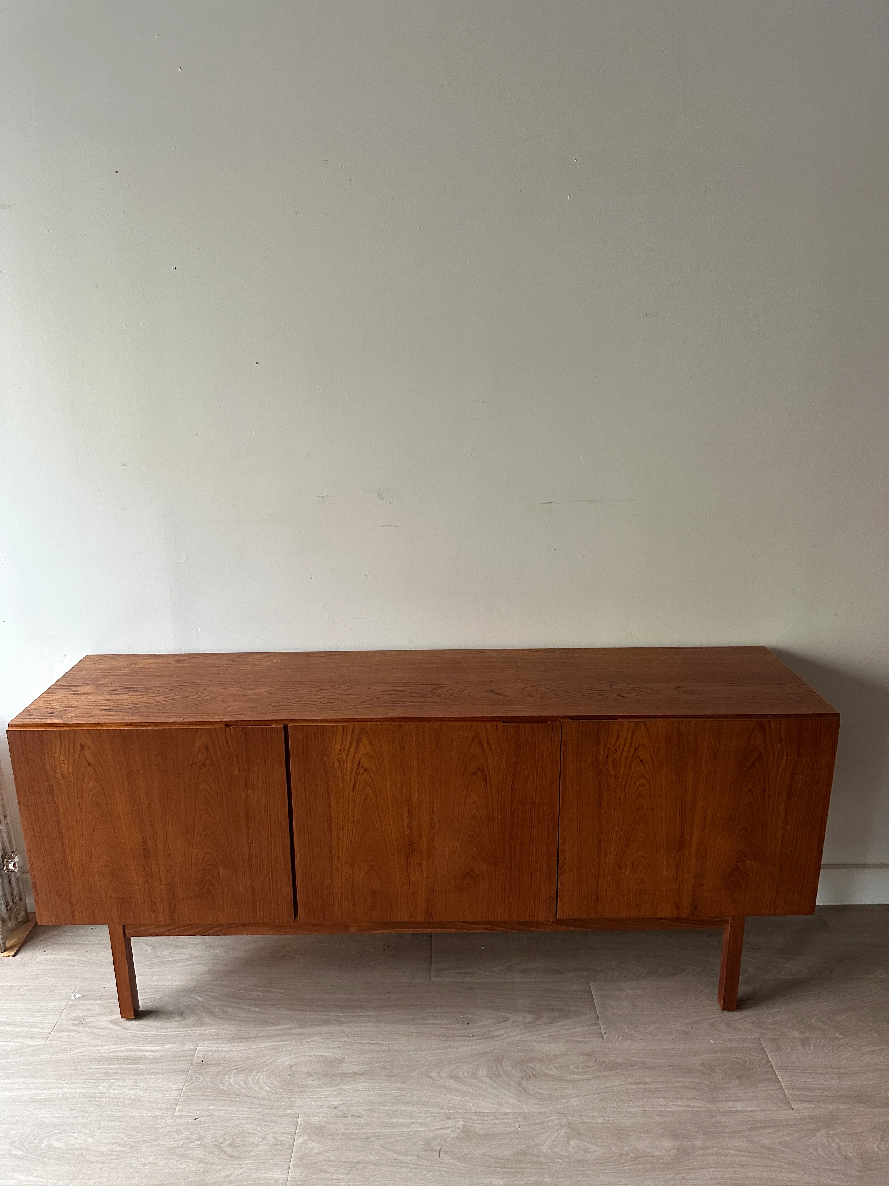 Teak credenza - Image 3